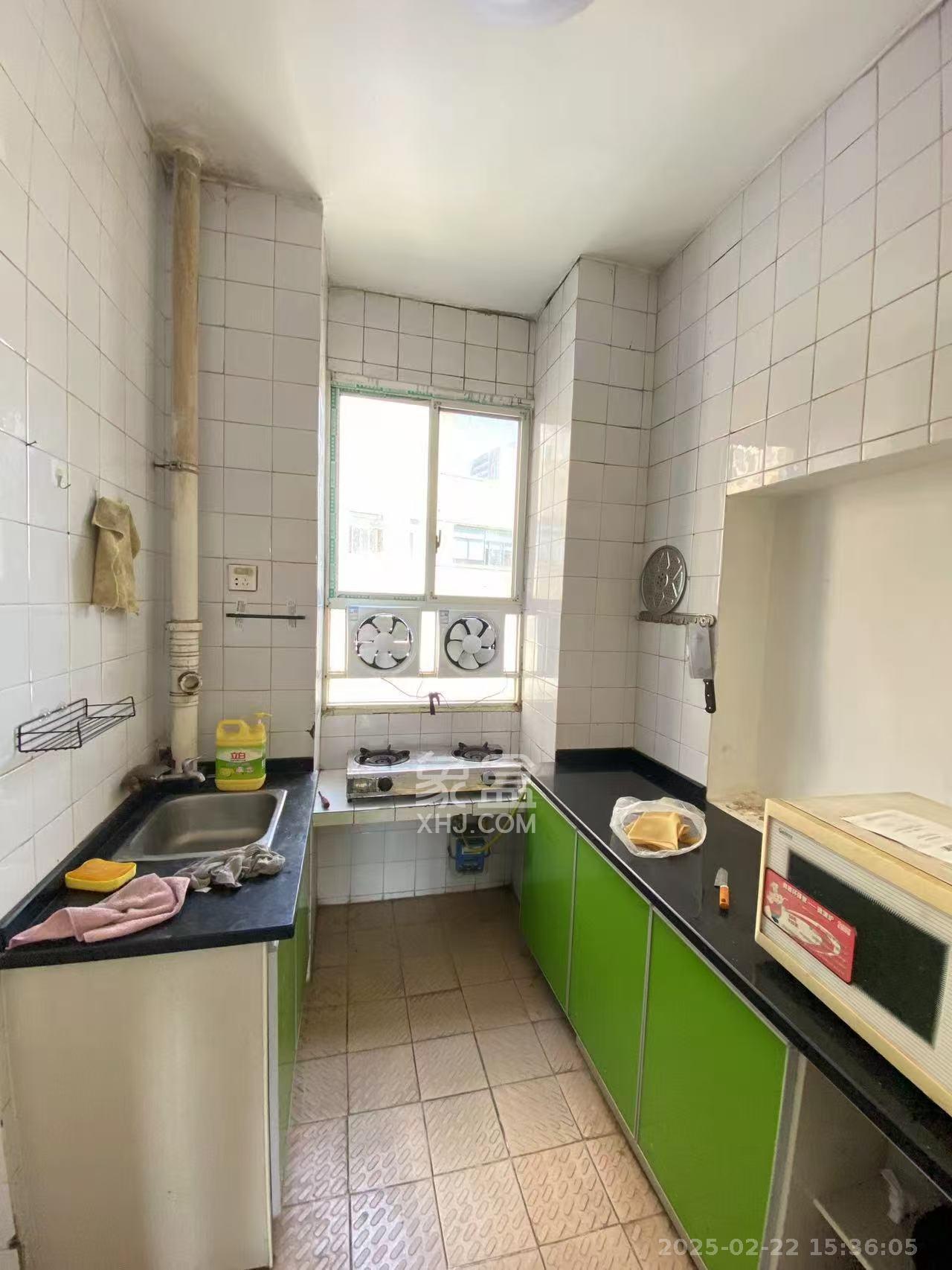 南园小区 2室2厅1卫 1300.0元/月 南园小区 2室2厅1卫 1300.0元/月室内图