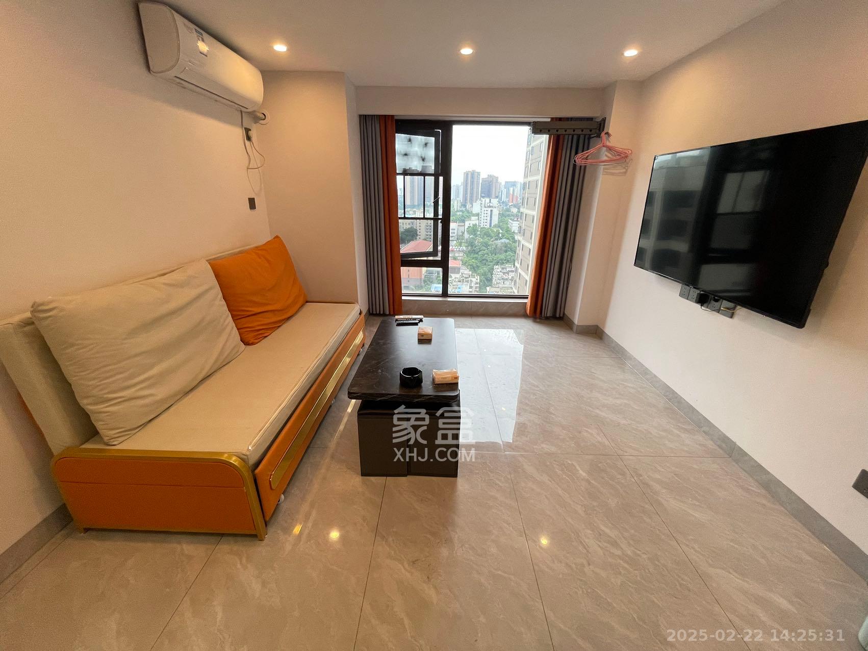 卓越江岸  2室1厅1卫    2600.0元/月 卓越江岸  2室1厅1卫    2600.0元/月