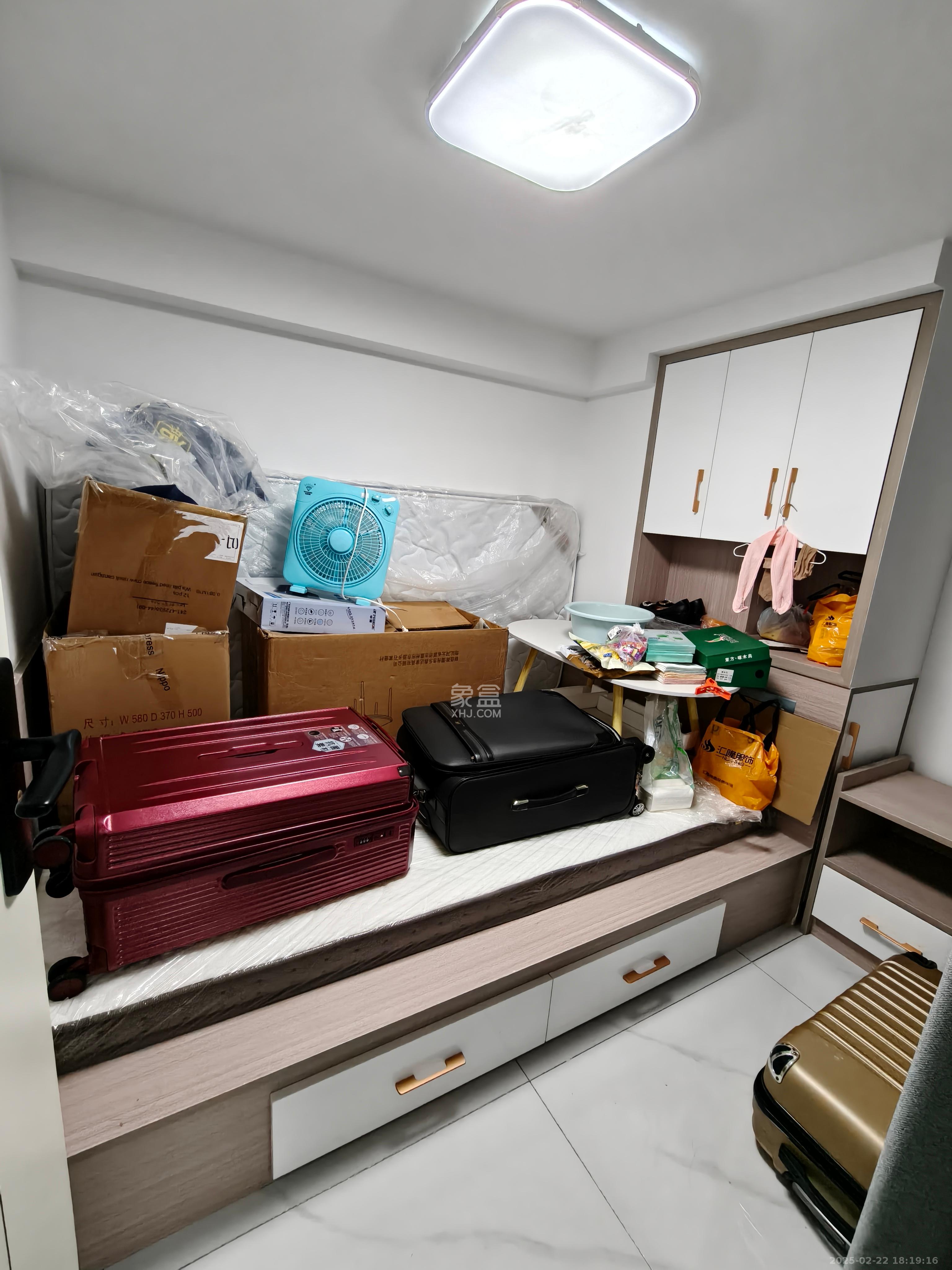 海伦春天  2室1厅1卫   1700.00元/月室内图