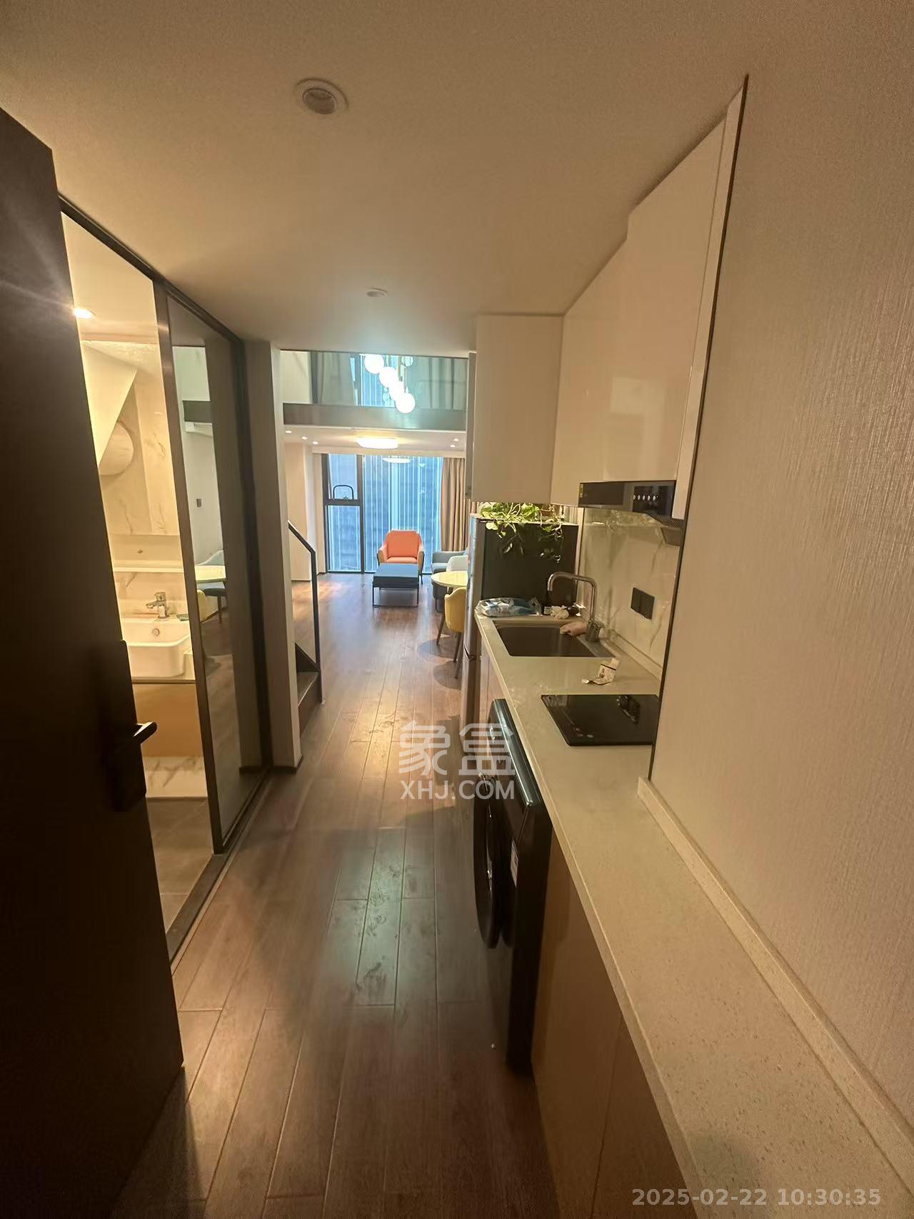 达美寰宇中心 2室1厅1卫 2800.0元/月 达美寰宇中心 2室1厅1卫 2800.0元/月室内图