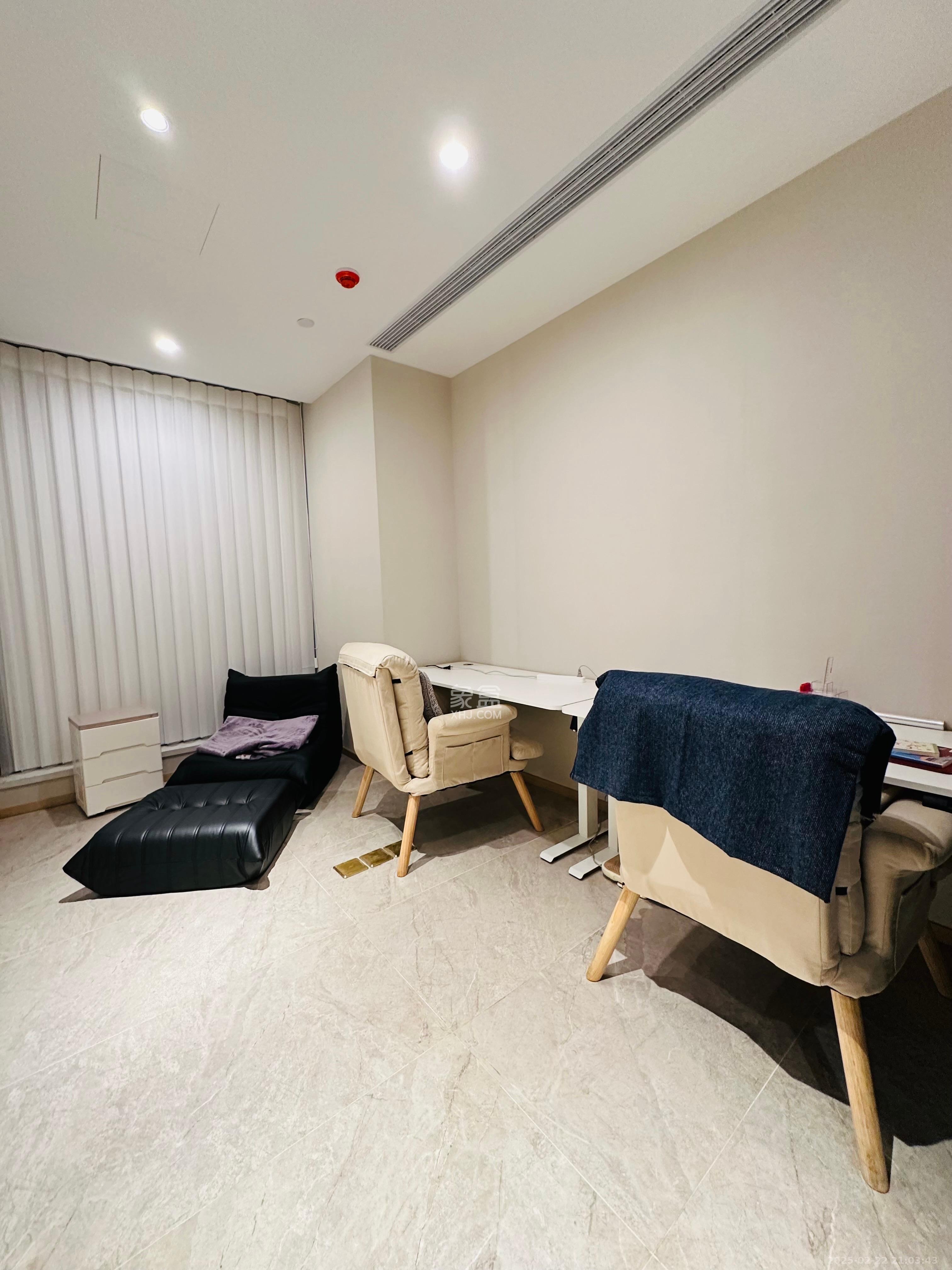 正荣梅溪紫阙台  4室2厅3卫   11000.00元/月室内图