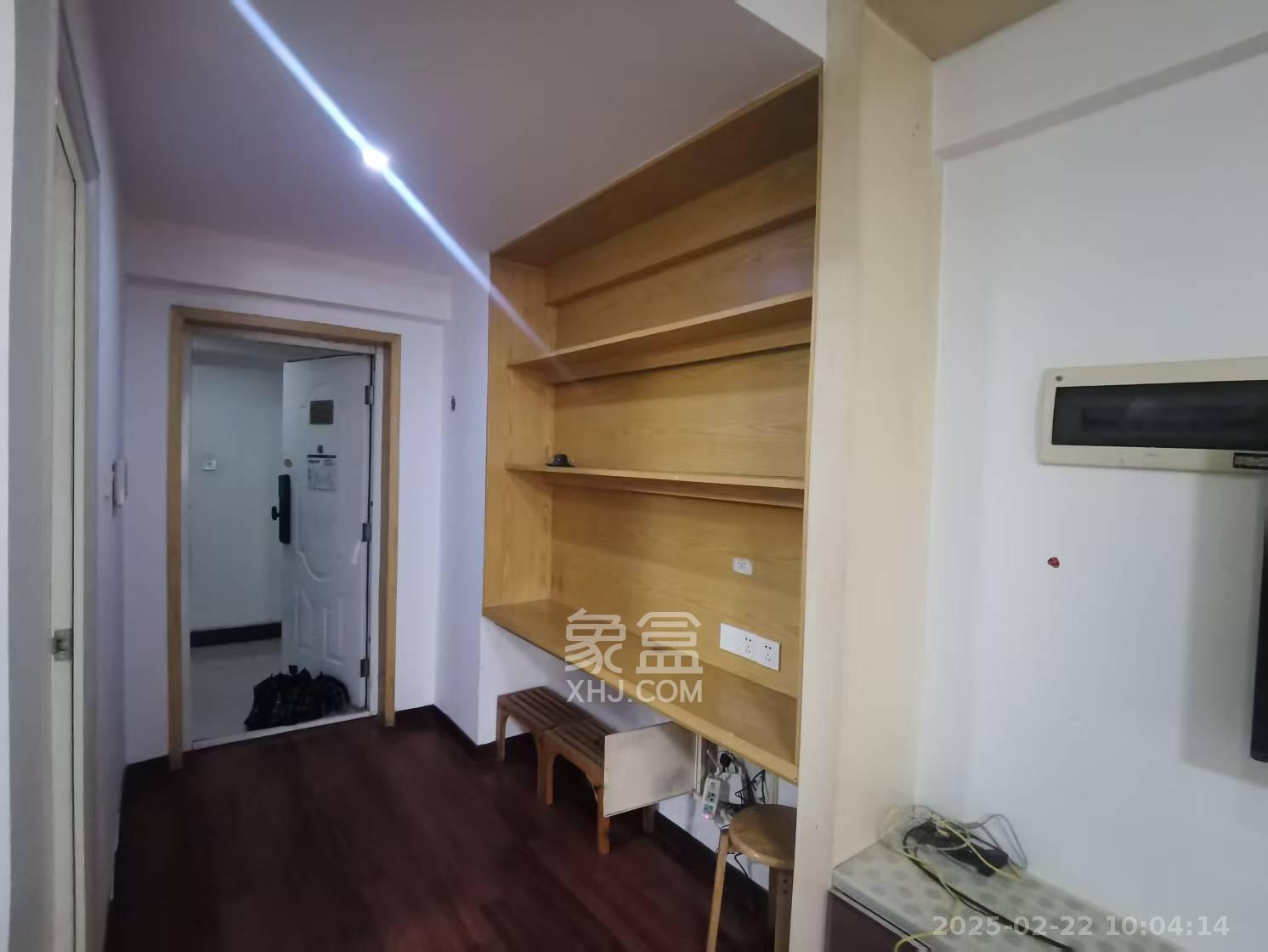 爱都(IDO) 1室1厅1卫 1300.0元/月 爱都(IDO) 1室1厅1卫 1300.0元/月室内图