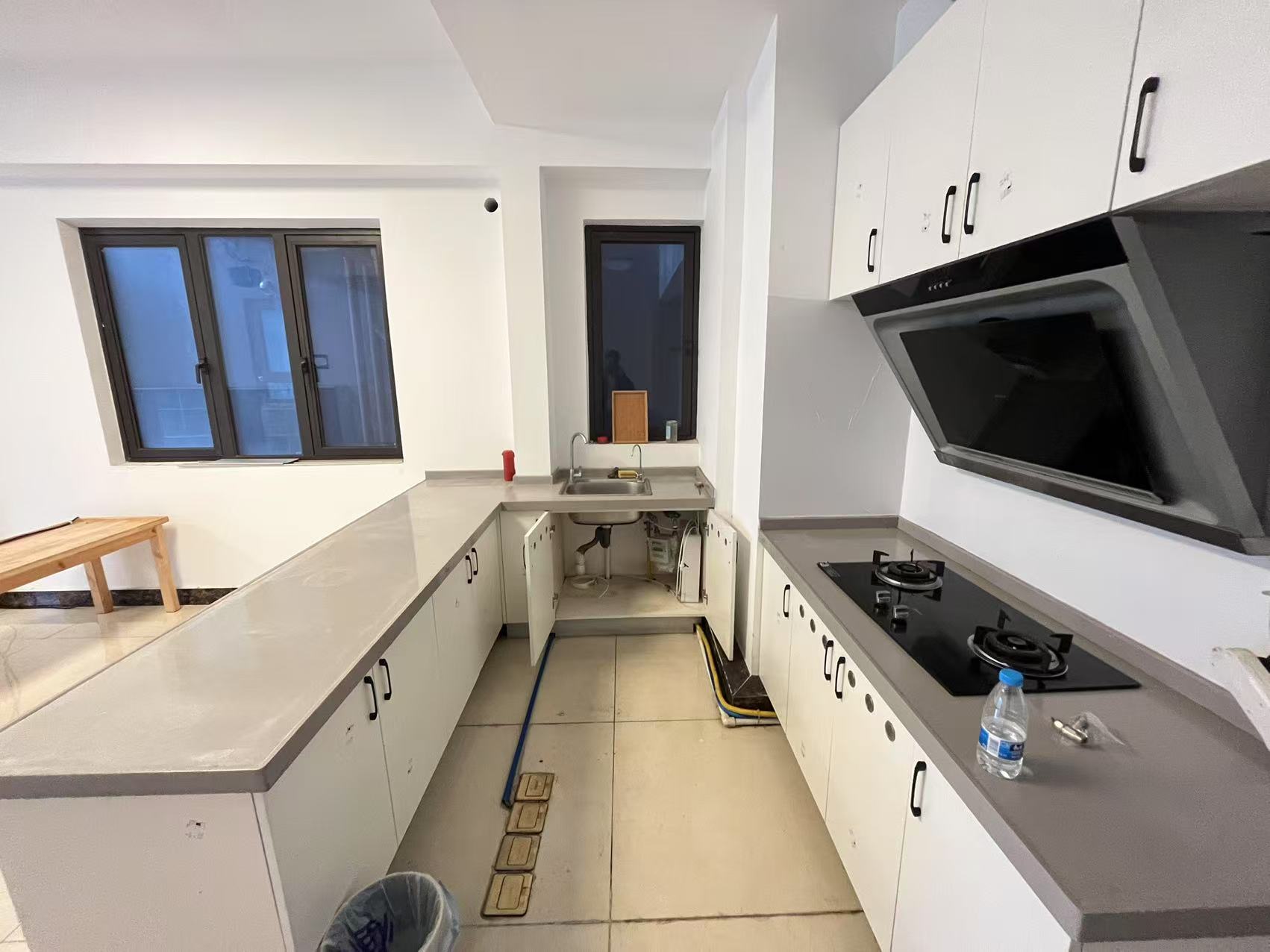 华润中心 1室1厅1卫 3200.0元/月 华润中心 1室1厅1卫 3200.0元/月室内图