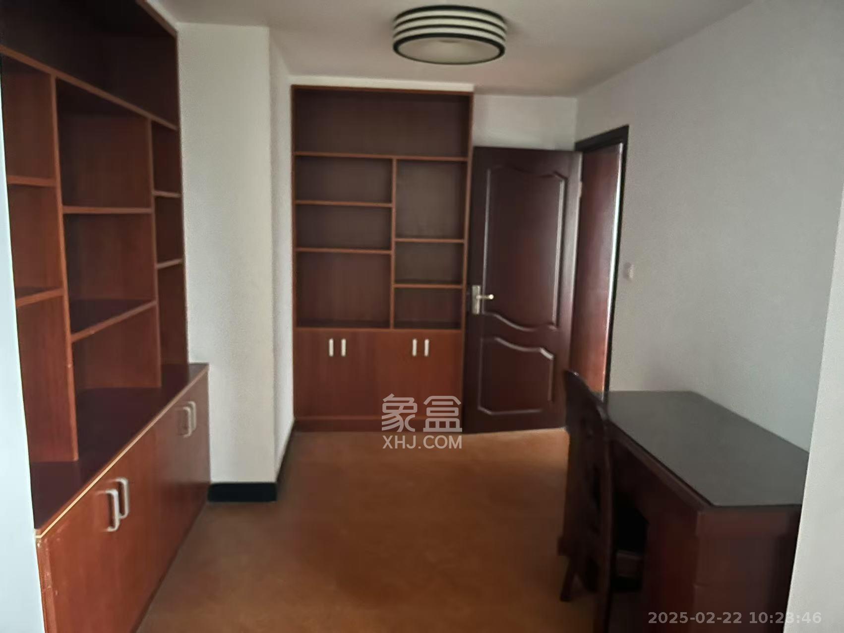 湘府东苑 3室2厅1卫 2300.0元/月 湘府东苑 3室2厅1卫 2300.0元/月室内图