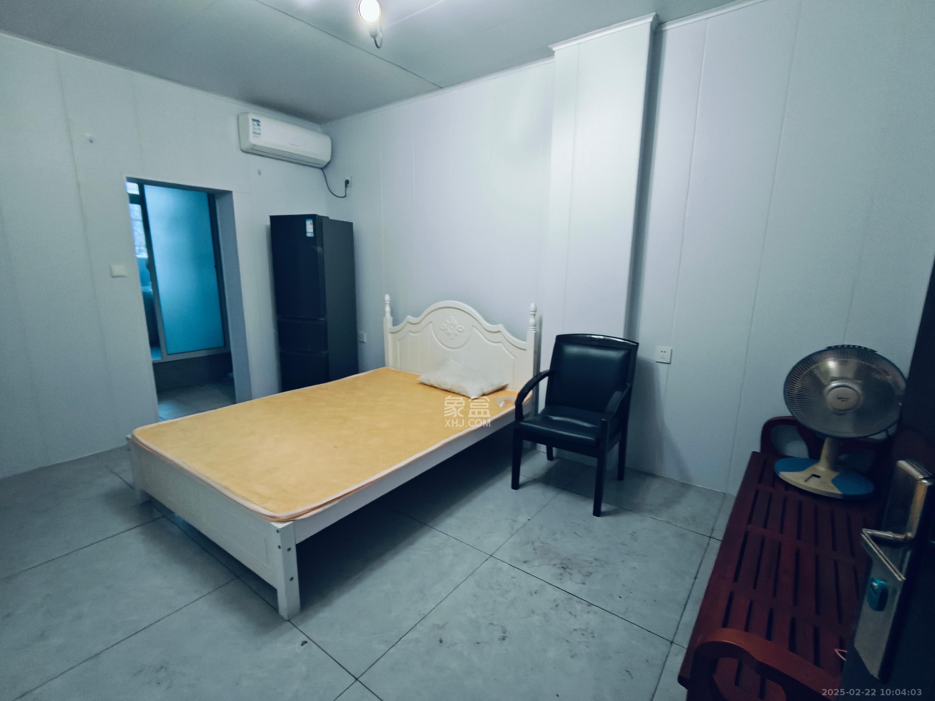 四方商贸城 1室0厅0卫 1100.0元/月 四方商贸城 1室0厅0卫 1100.0元/月室内图