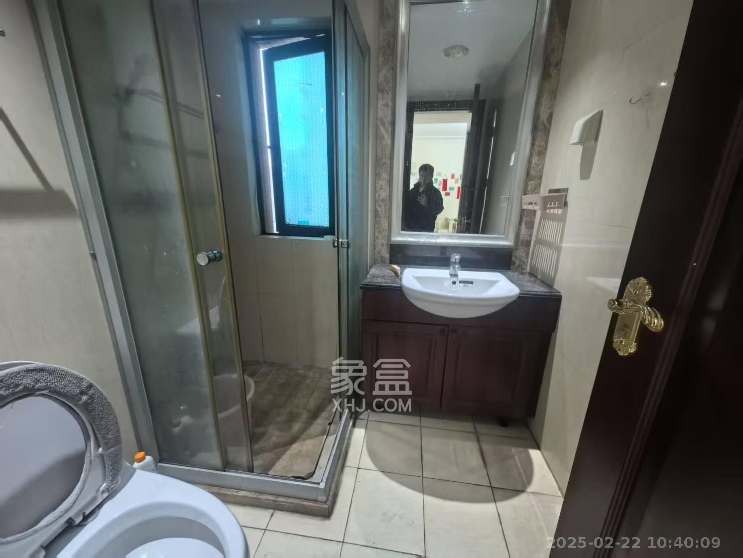 恒大翡翠华庭  2室2厅1卫   2000.00元/月室内图