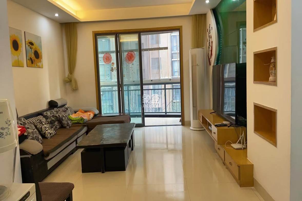 尚书房 3室2厅2卫 2000.00元/月 尚书房 3室2厅2卫 2000.00元/月室内图