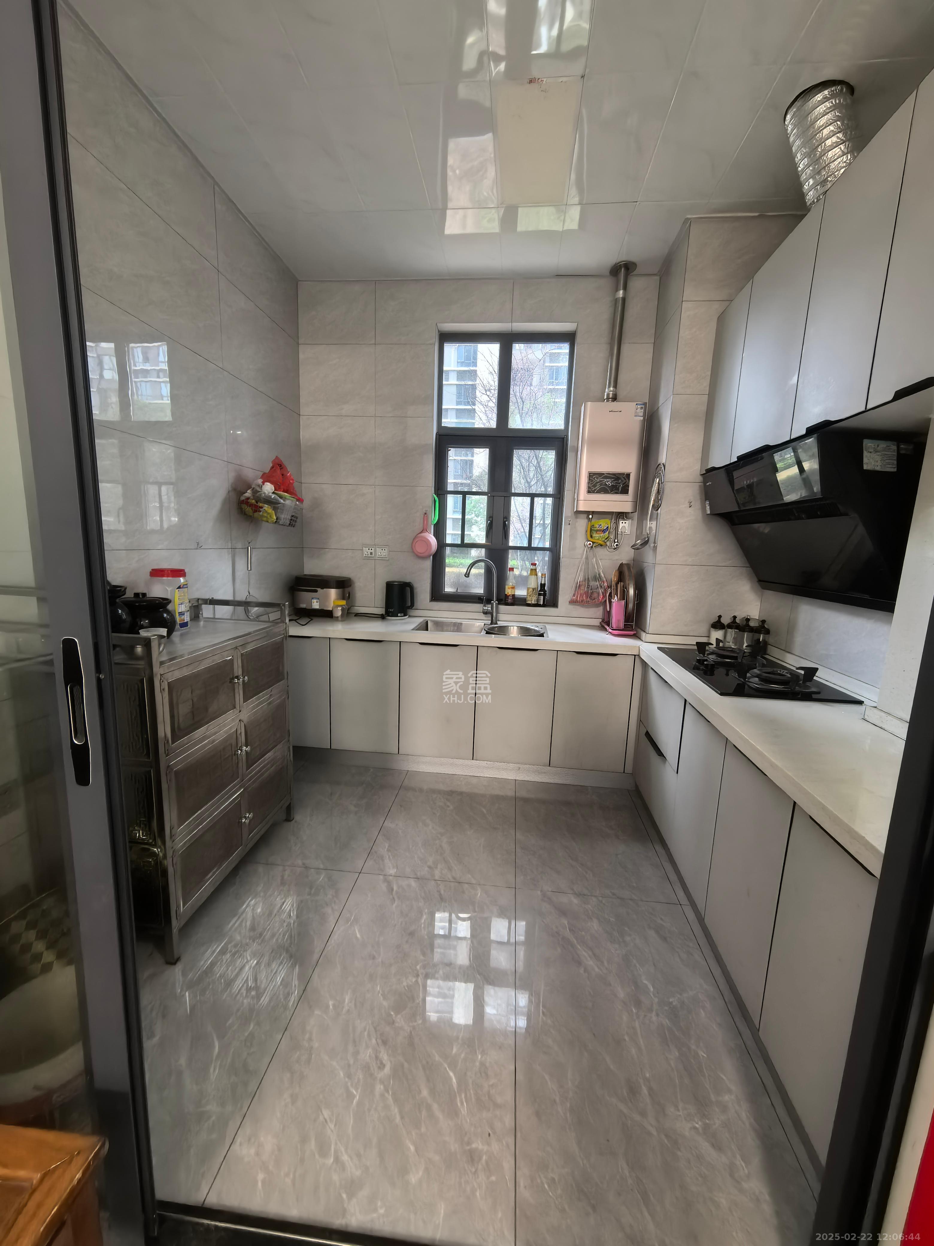 敏捷珑玥府 3室2厅2卫 2500.0元/月 敏捷珑玥府 3室2厅2卫 2500.0元/月室内图