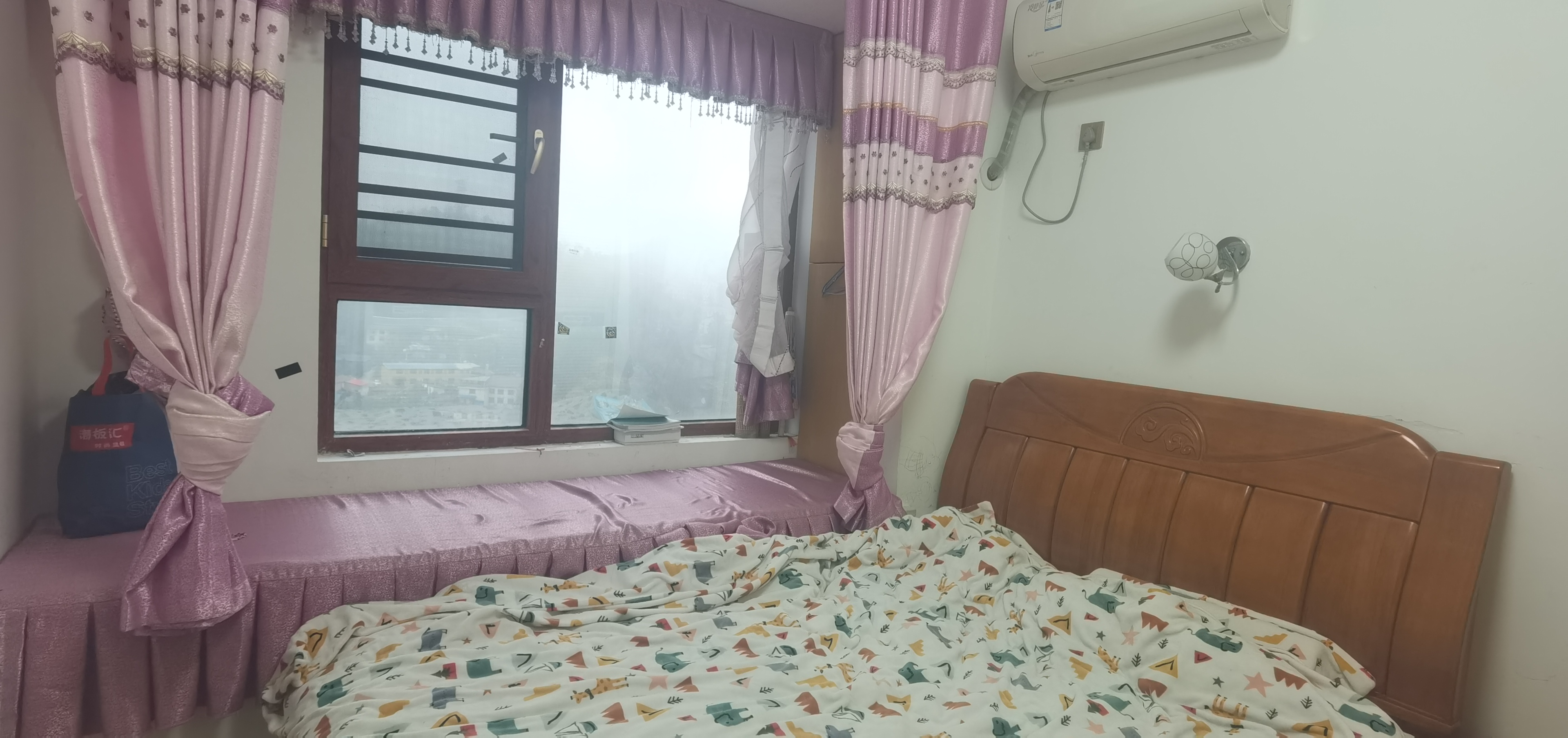 百弘学府城 1室0厅0卫 1400.0元/月 百弘学府城 1室0厅0卫 1400.0元/月室内图