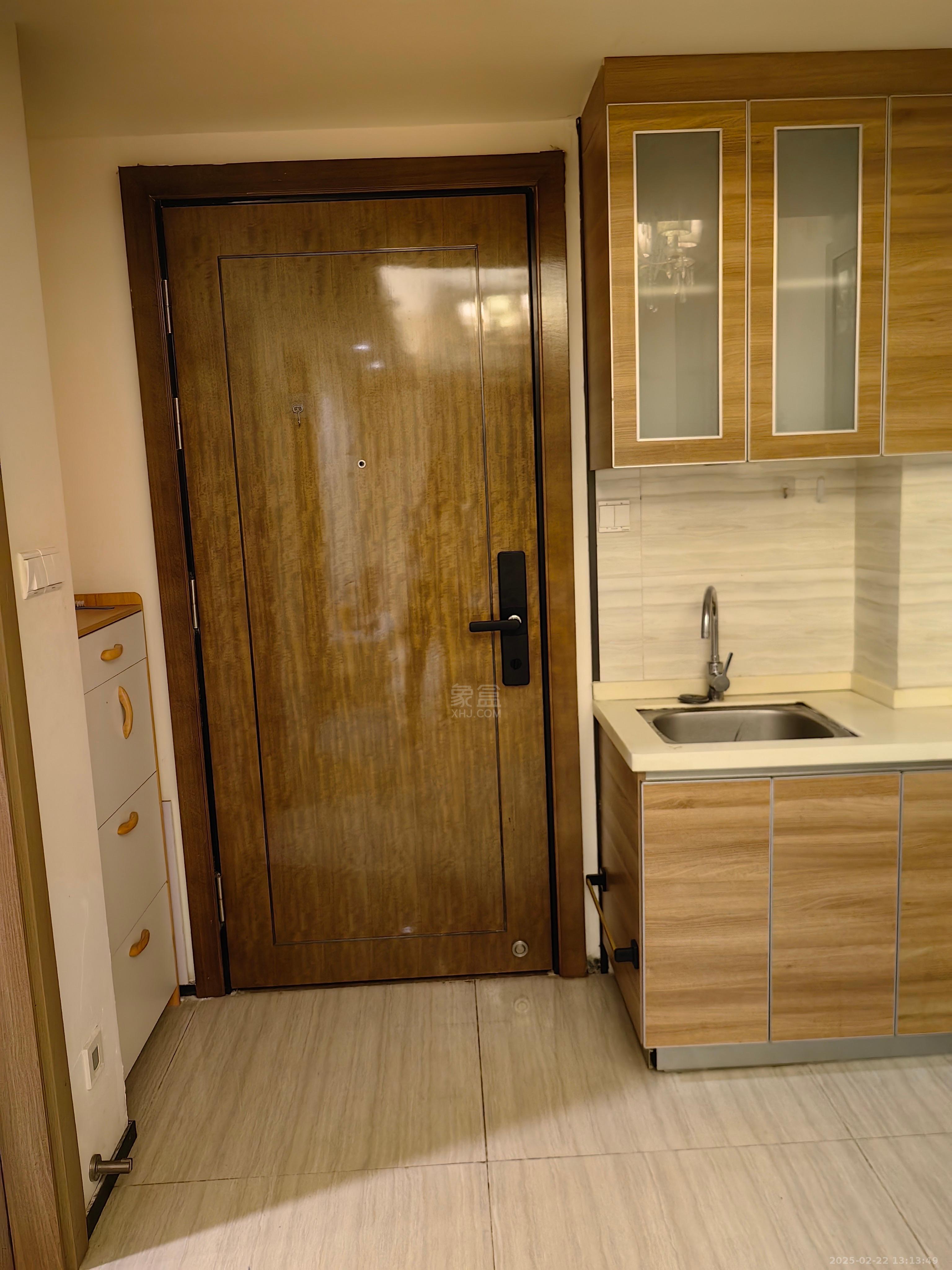 恒大御景湾 1室1厅1卫 1300.0元/月 恒大御景湾 1室1厅1卫 1300.0元/月室内图