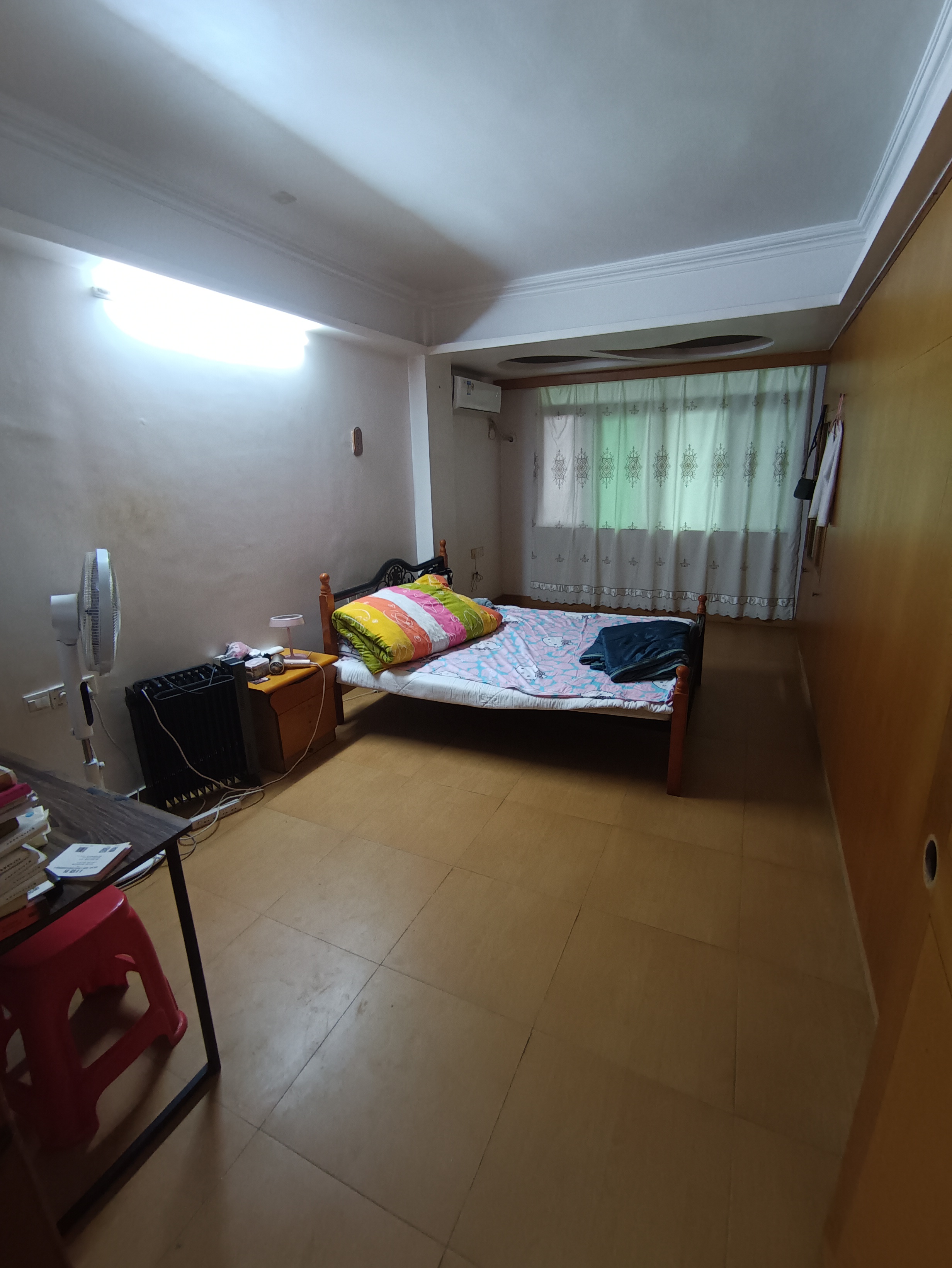 省五矿宿舍 3室2厅2卫 125.0万 省五矿宿舍 3室2厅2卫 125.0万卧室