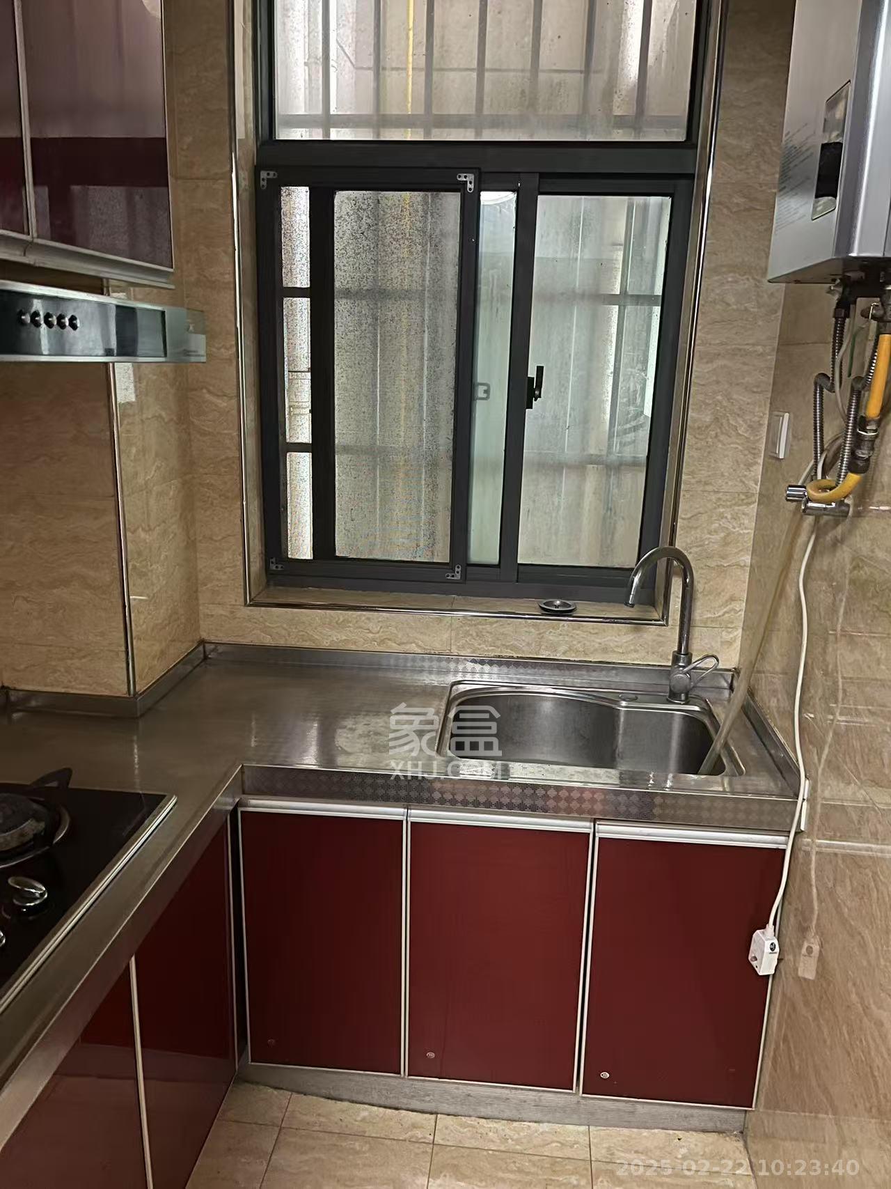 湘府东苑 3室2厅1卫 2300.0元/月 湘府东苑 3室2厅1卫 2300.0元/月室内图