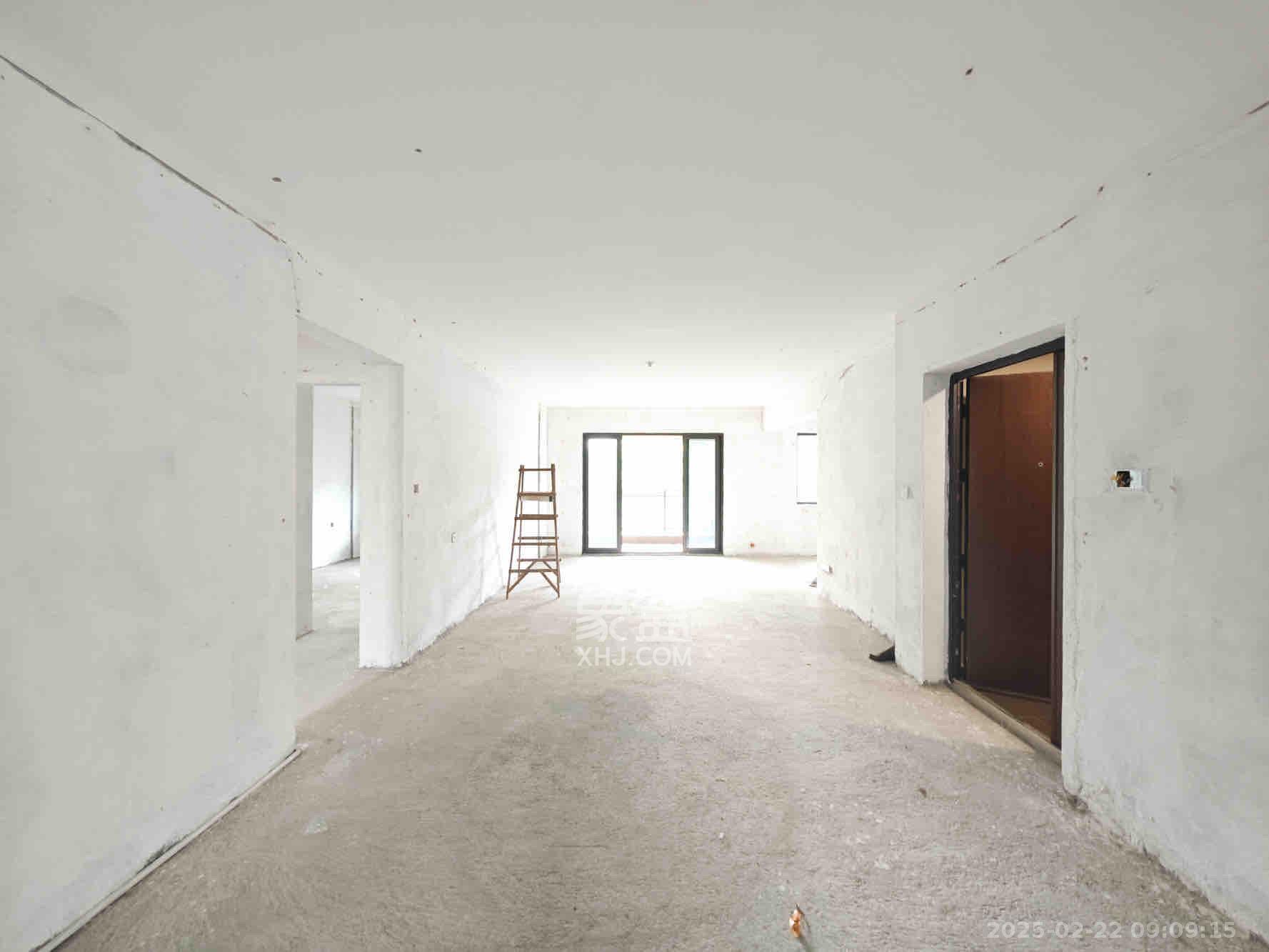 保利城（中航城国际社区、郡原美村）  4室2厅2卫   2000.00元/月室内图