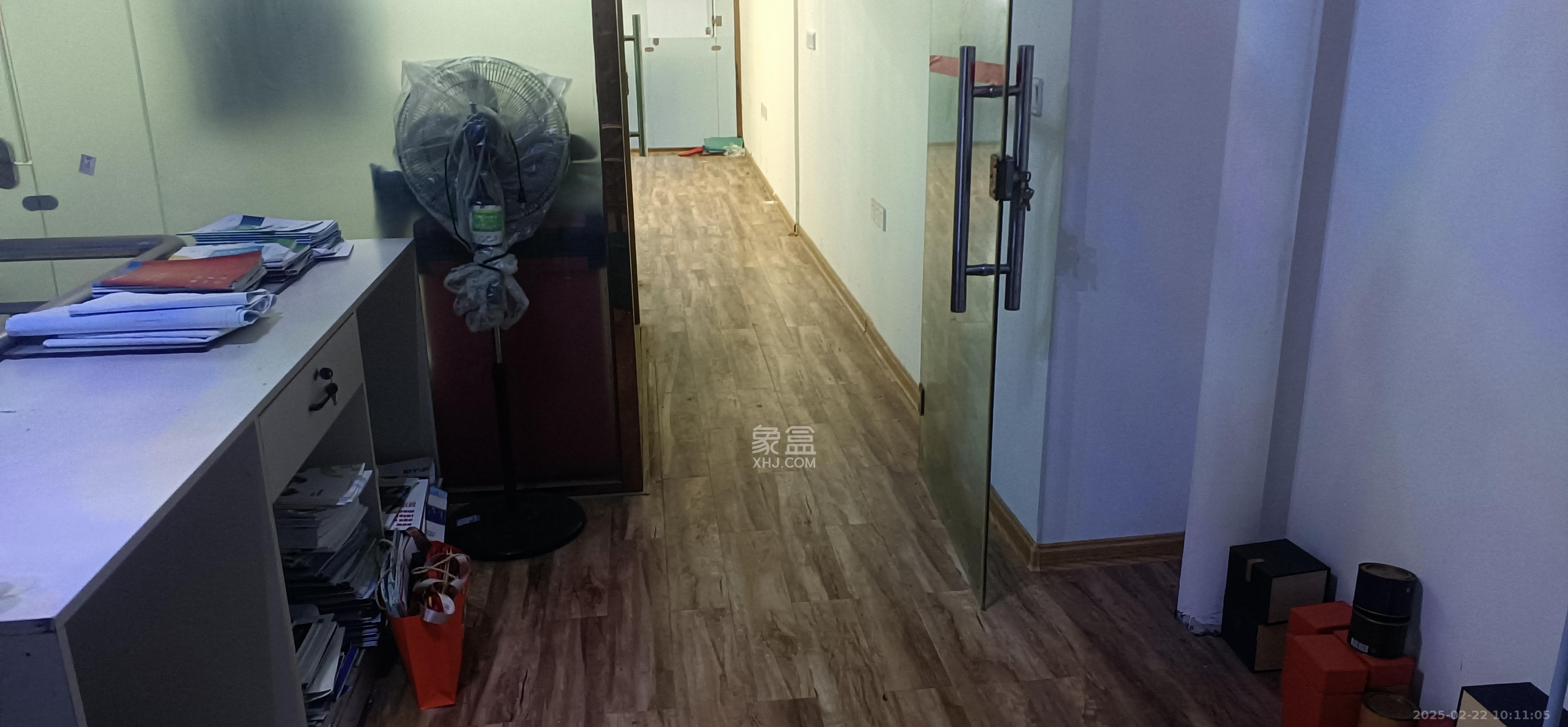 中海国际四期   68.0㎡      3500.0元/月室内图