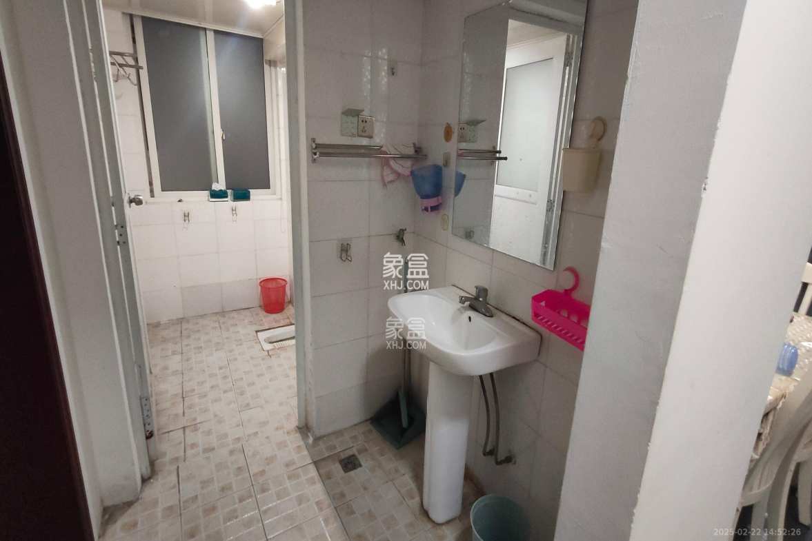 警苑星城 2室2厅1卫 1500.00元/月 警苑星城 2室2厅1卫 1500.00元/月室内图