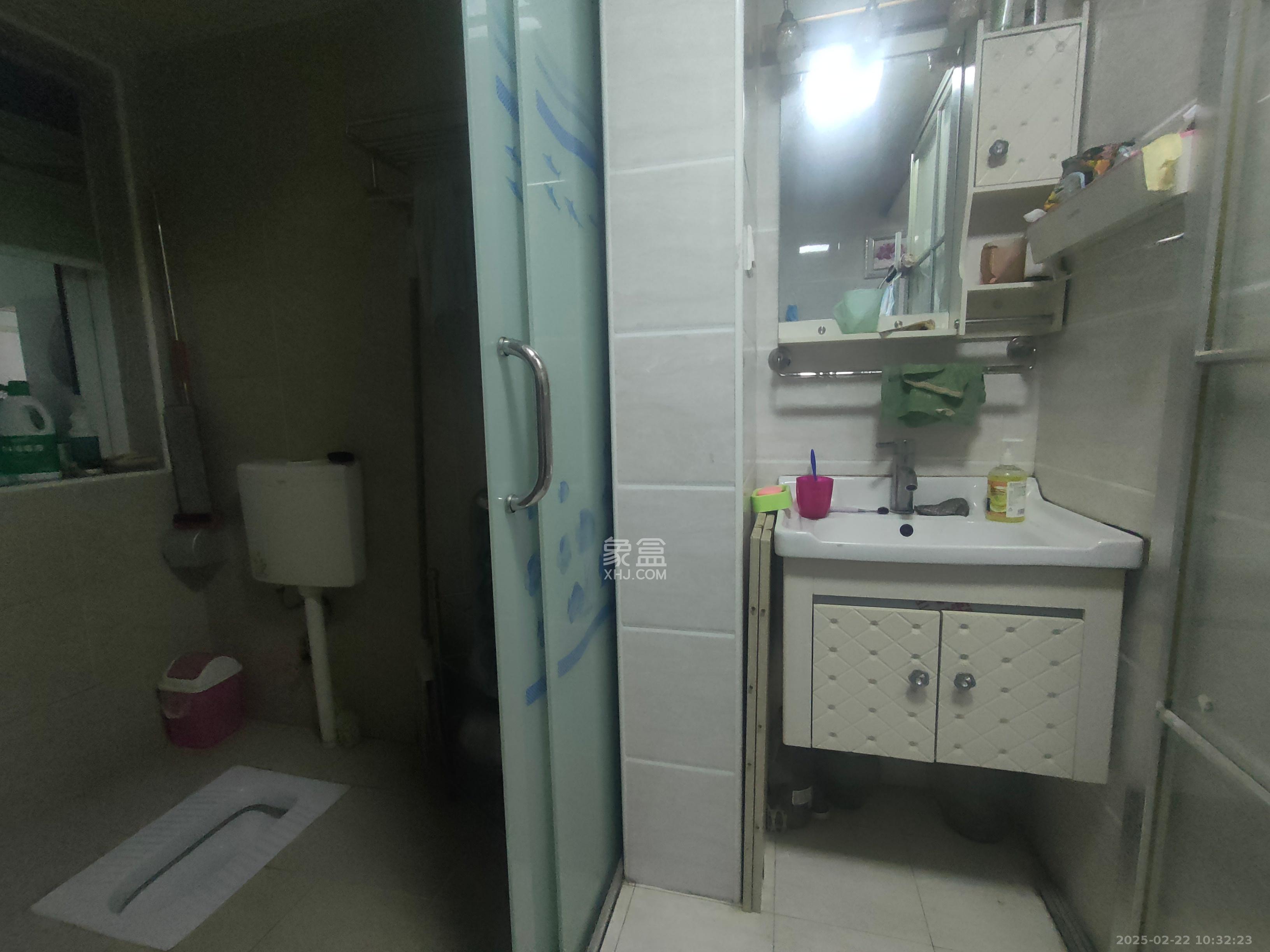 万国城（当代满庭春MOMA）三期  3室2厅2卫    2600.0元/月室内图