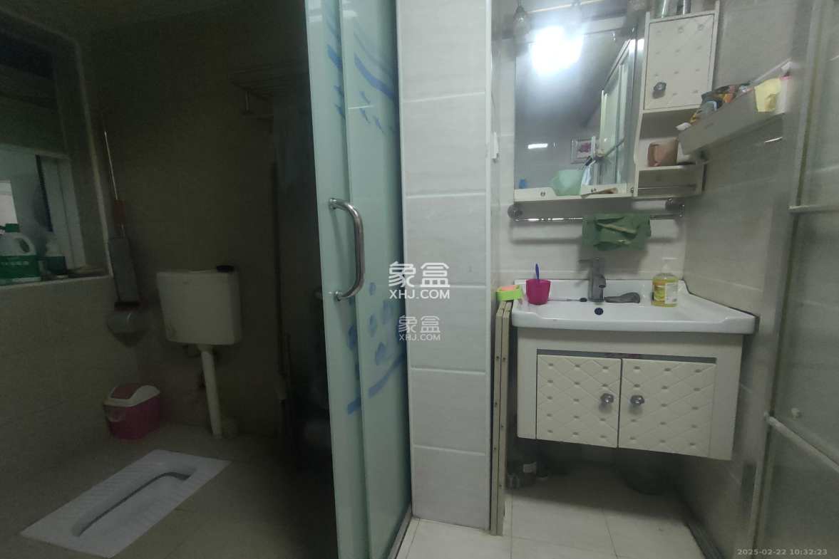 万国城(当代满庭春MOMA)三期  3室2厅2卫    2600.0元/月 万国城(当代满庭春MOMA)三期  3室2厅2卫    2600.0元/月室内图