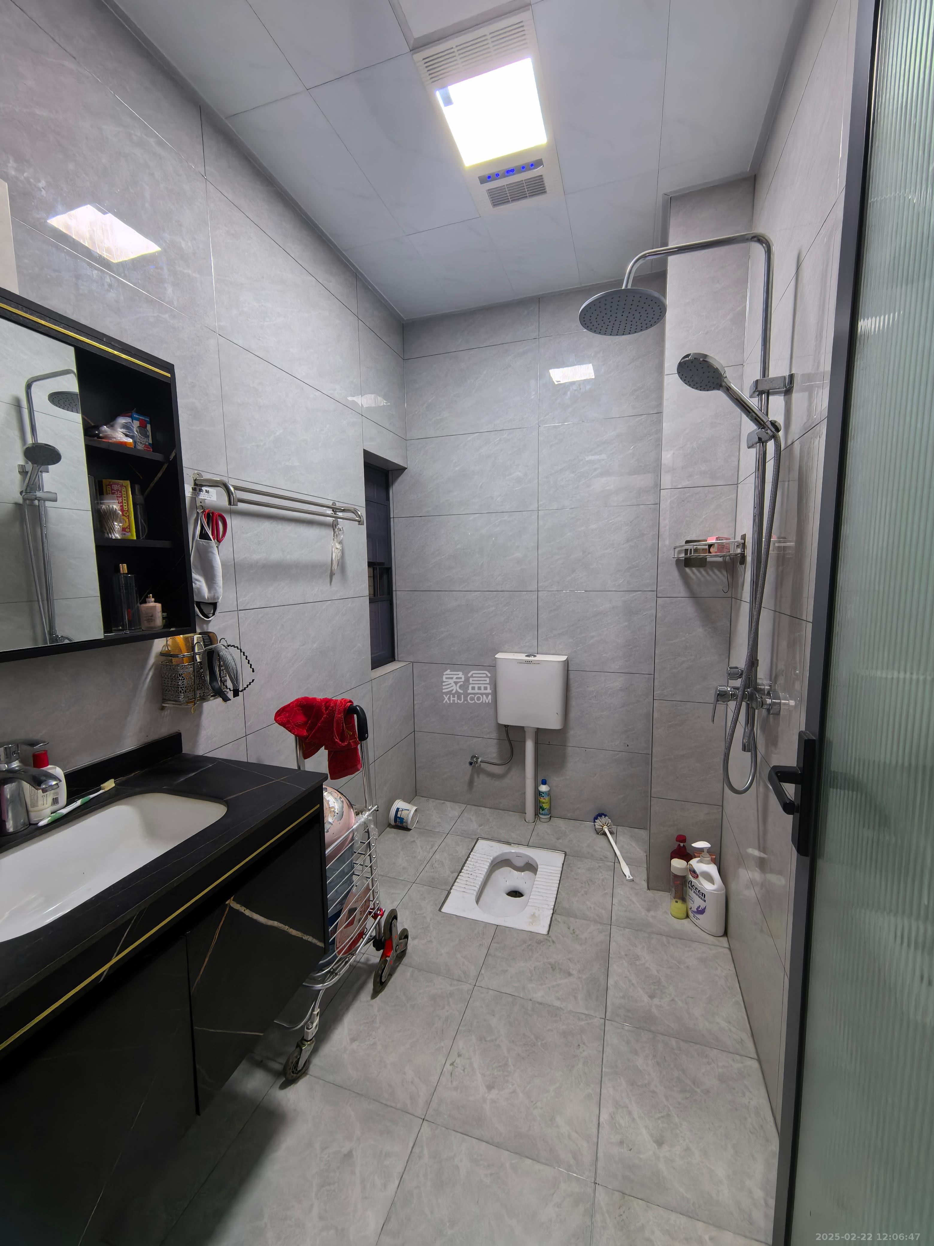 敏捷珑玥府 3室2厅2卫 2500.0元/月 敏捷珑玥府 3室2厅2卫 2500.0元/月室内图