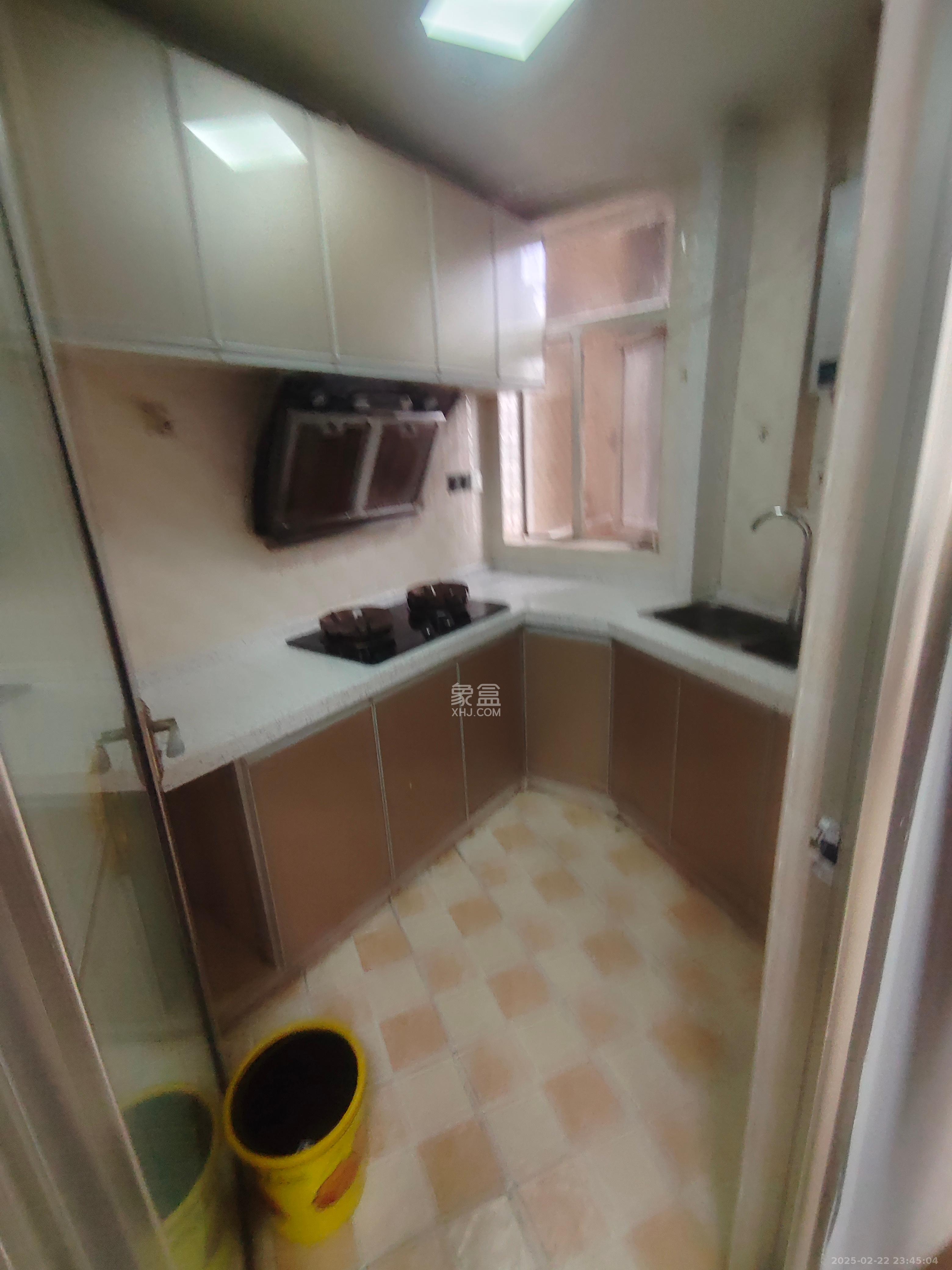 至雅小玲家园 3室2厅2卫 2500.0元/月 至雅小玲家园 3室2厅2卫 2500.0元/月室内图