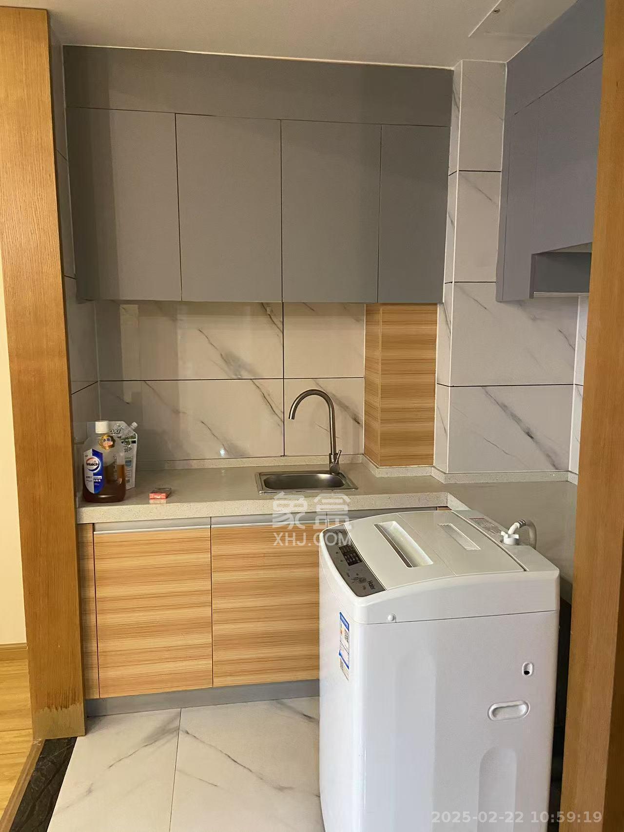 众东国际  1室1厅1卫   2500.00元/月室内图