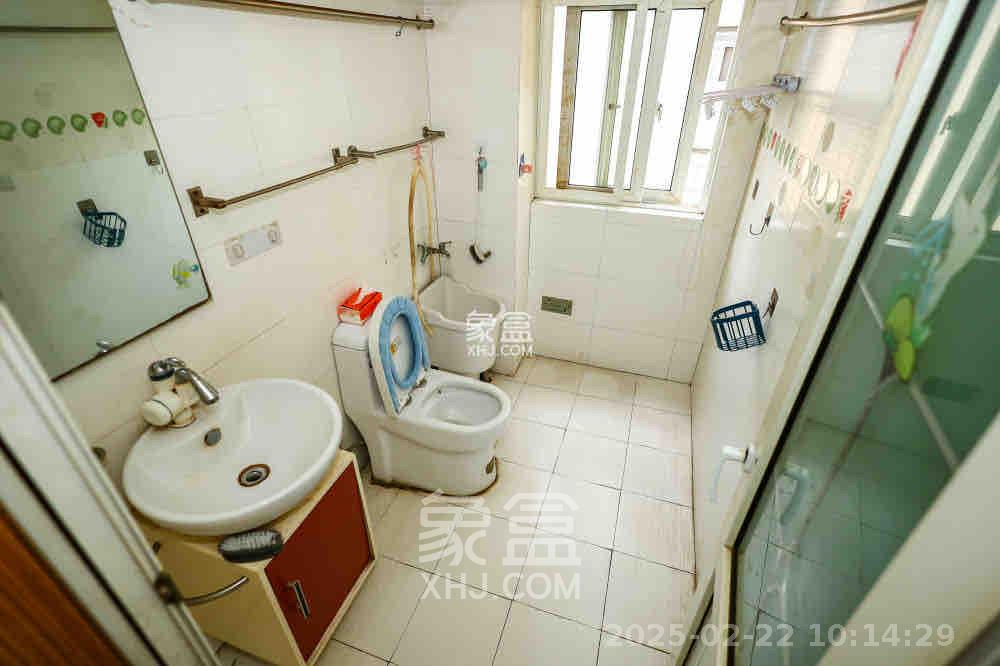 金碧文华  2室2厅1卫   2200.00元/月室内图