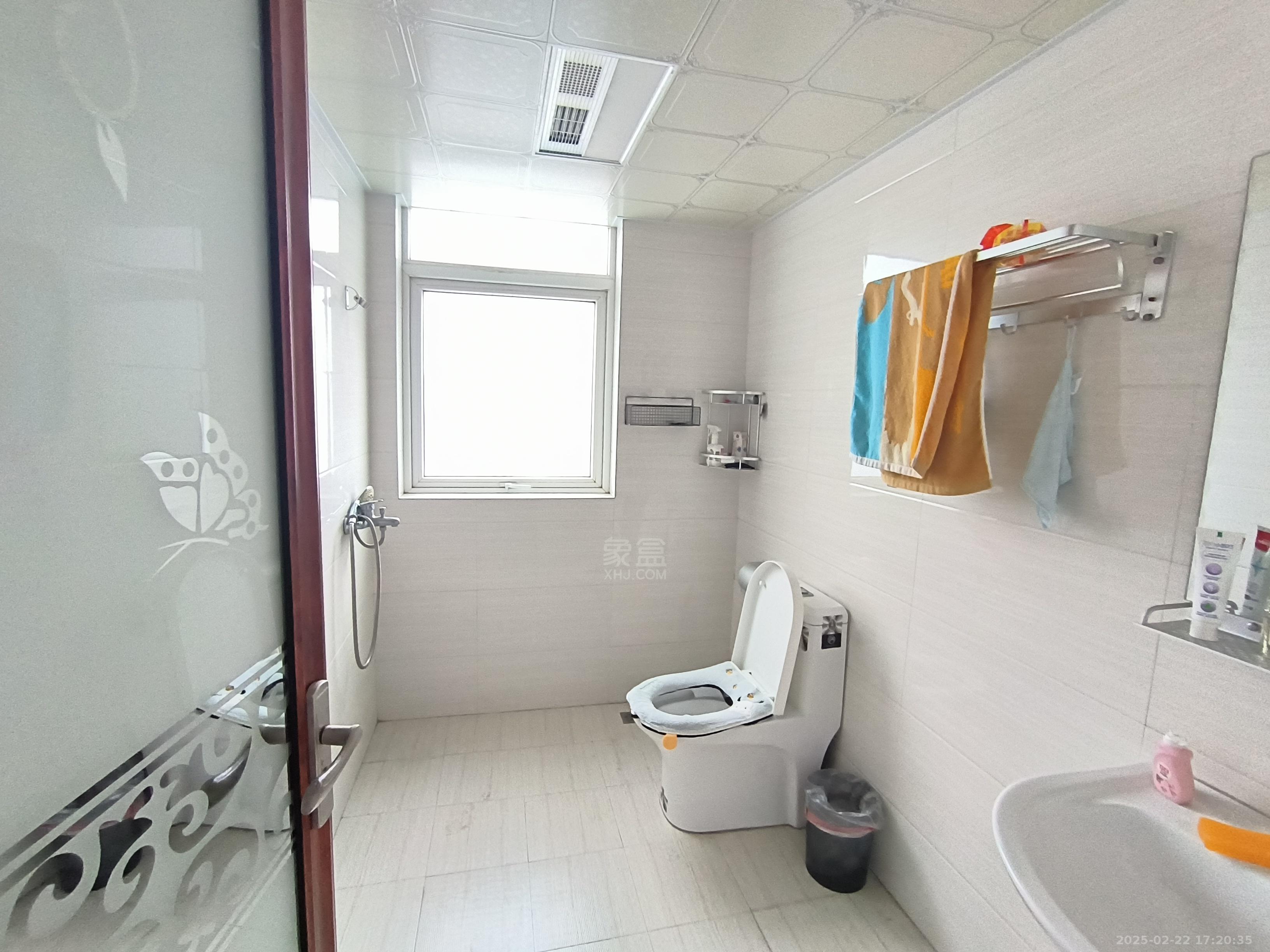 佳兆业金域天下三期 3室2厅2卫 1800.0元/月 佳兆业金域天下三期 3室2厅2卫 1800.0元/月室内图