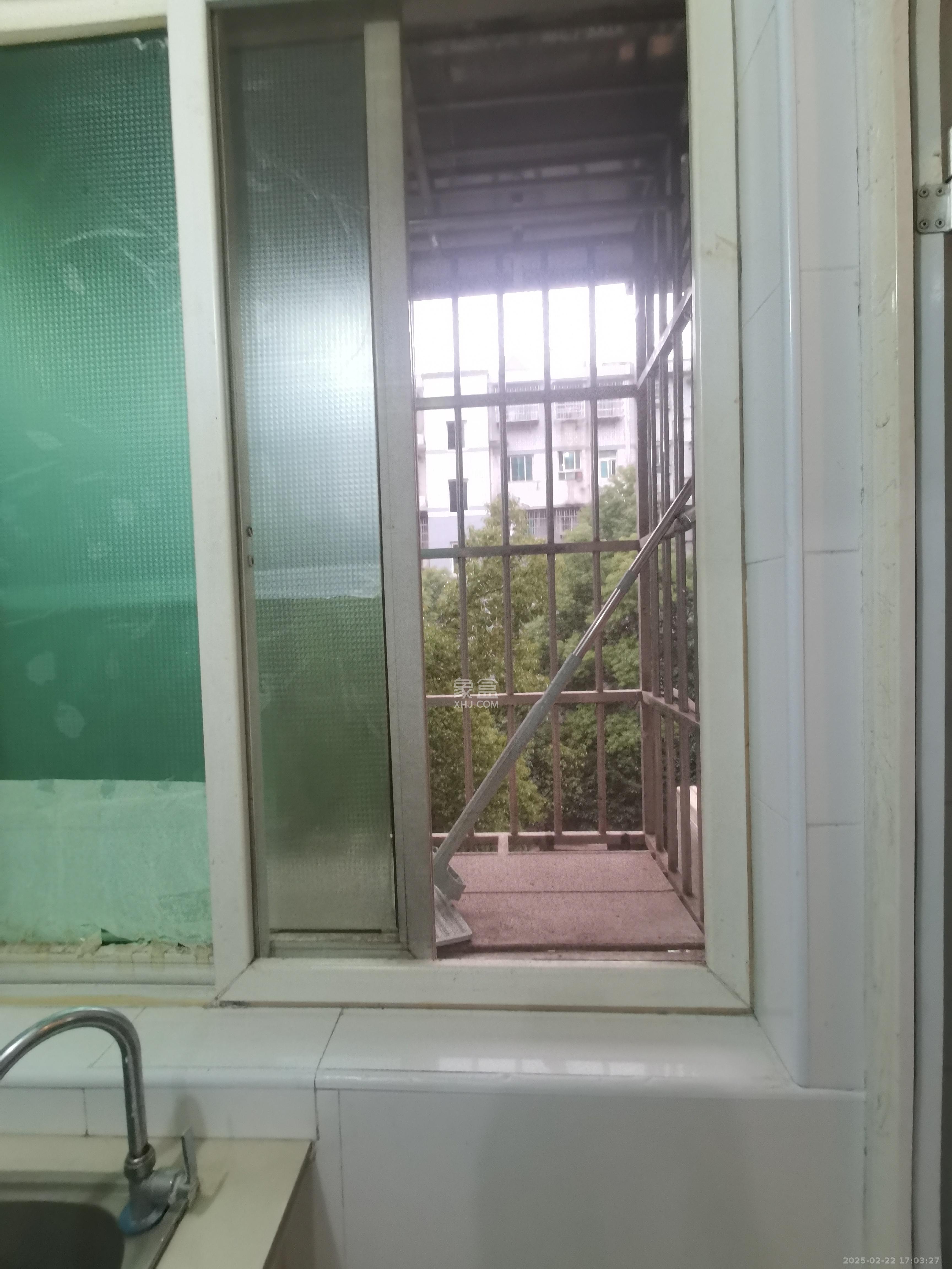 五一新村安置小区(永定社区、永兴社区、永祥社区) 1室0厅1卫 850.0元/月 五一新村安置小区(永定社区、永兴社区、永祥社区) 1室0厅1卫 850.0元/月室内图