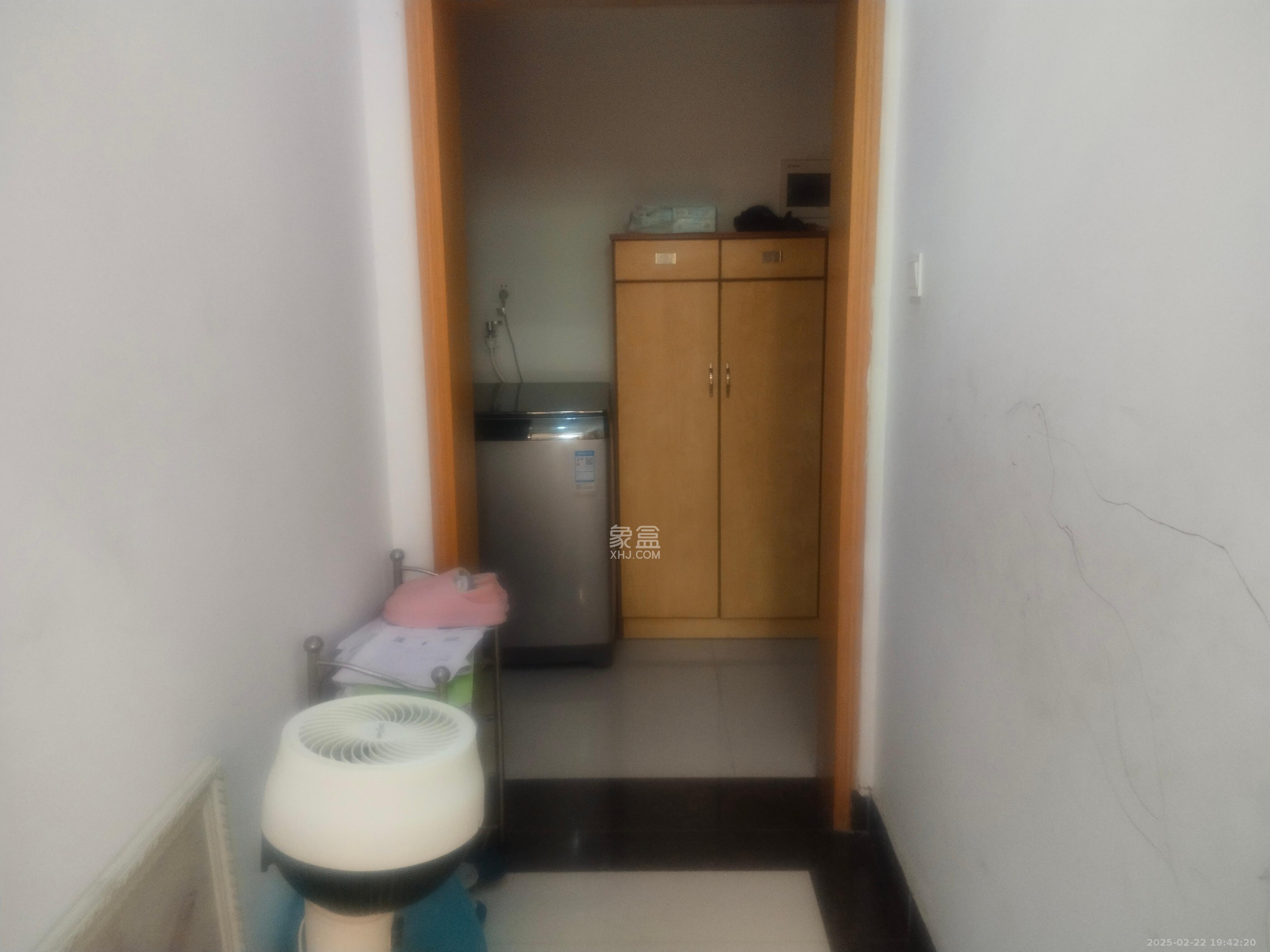 鸿基橄榄君庭  3室2厅1卫   2300.00元/月室内图