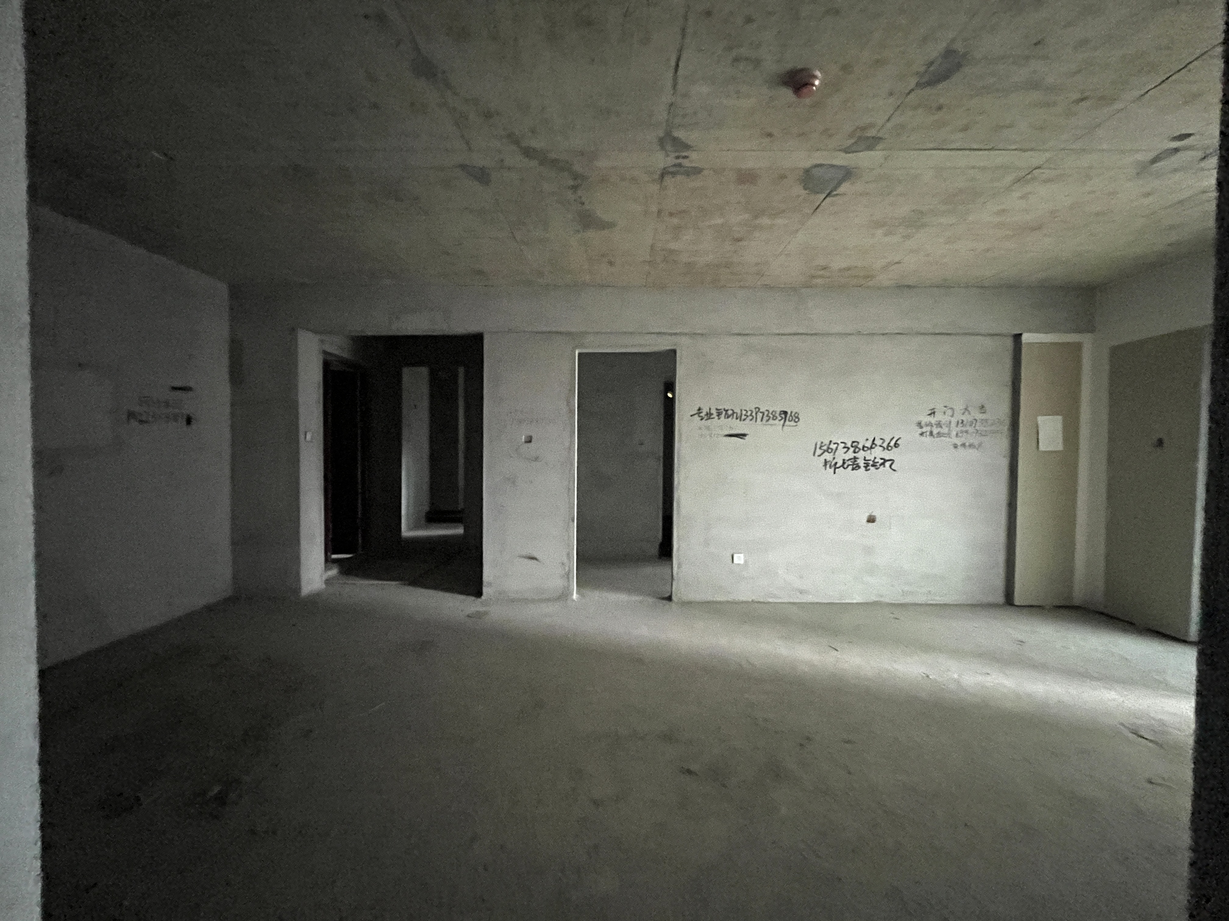 宁邦中心(二期公园里)  4室2厅2卫    78.0万 宁邦中心(二期公园里)  4室2厅2卫    78.0万室内图