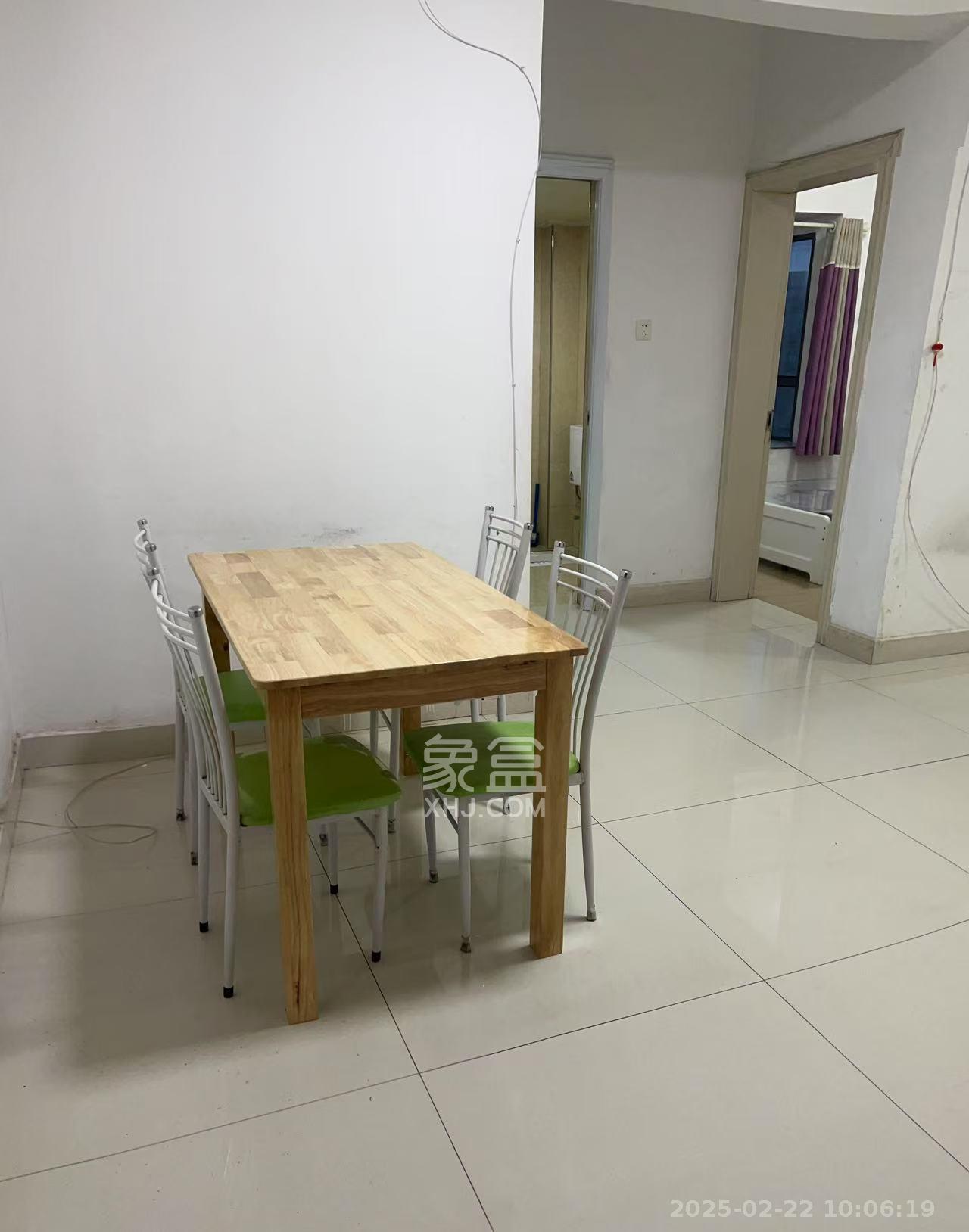 湘府东苑 2室2厅1卫 1800.0元/月 湘府东苑 2室2厅1卫 1800.0元/月室内图