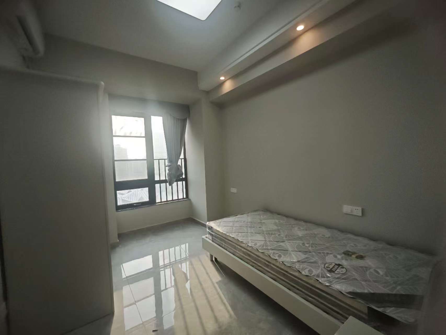 华润中心 4室2厅2卫 6500.0元/月 华润中心 4室2厅2卫 6500.0元/月室内图