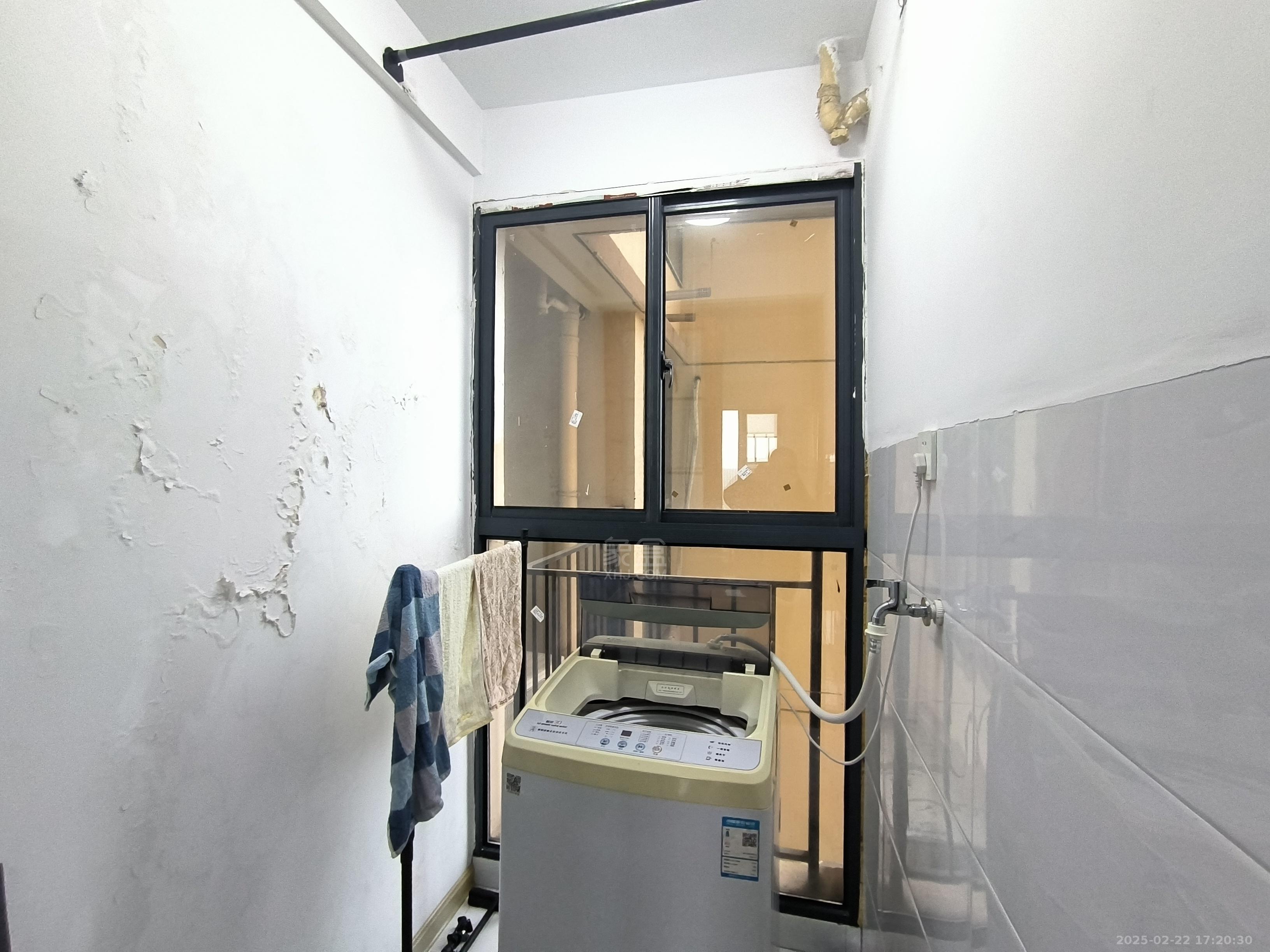 佳兆业金域天下三期 3室2厅2卫 1800.0元/月 佳兆业金域天下三期 3室2厅2卫 1800.0元/月室内图