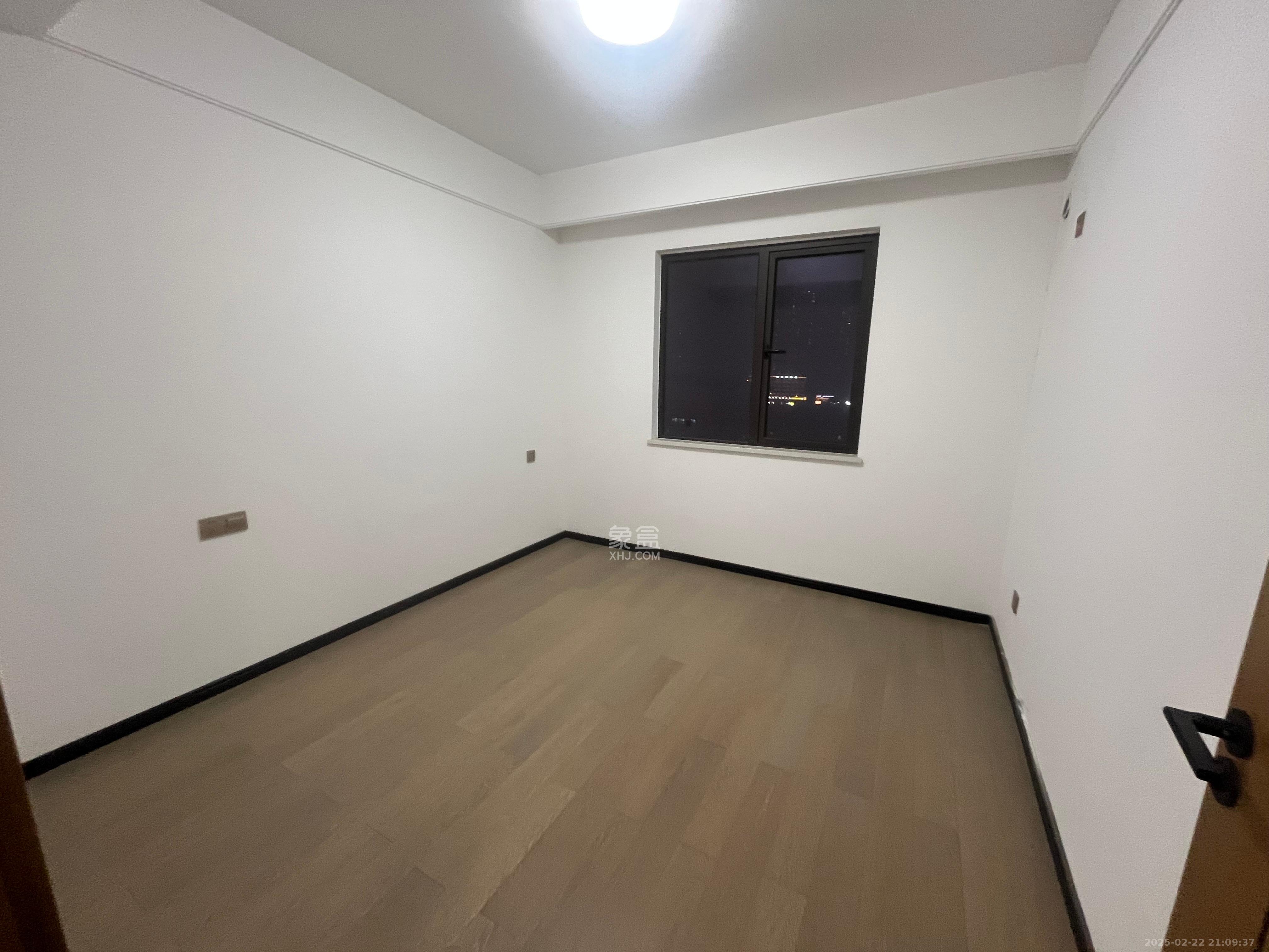 润和美郡(润和紫郡五期) 5室2厅2卫 2500.0元/月 润和美郡(润和紫郡五期) 5室2厅2卫 2500.0元/月室内图