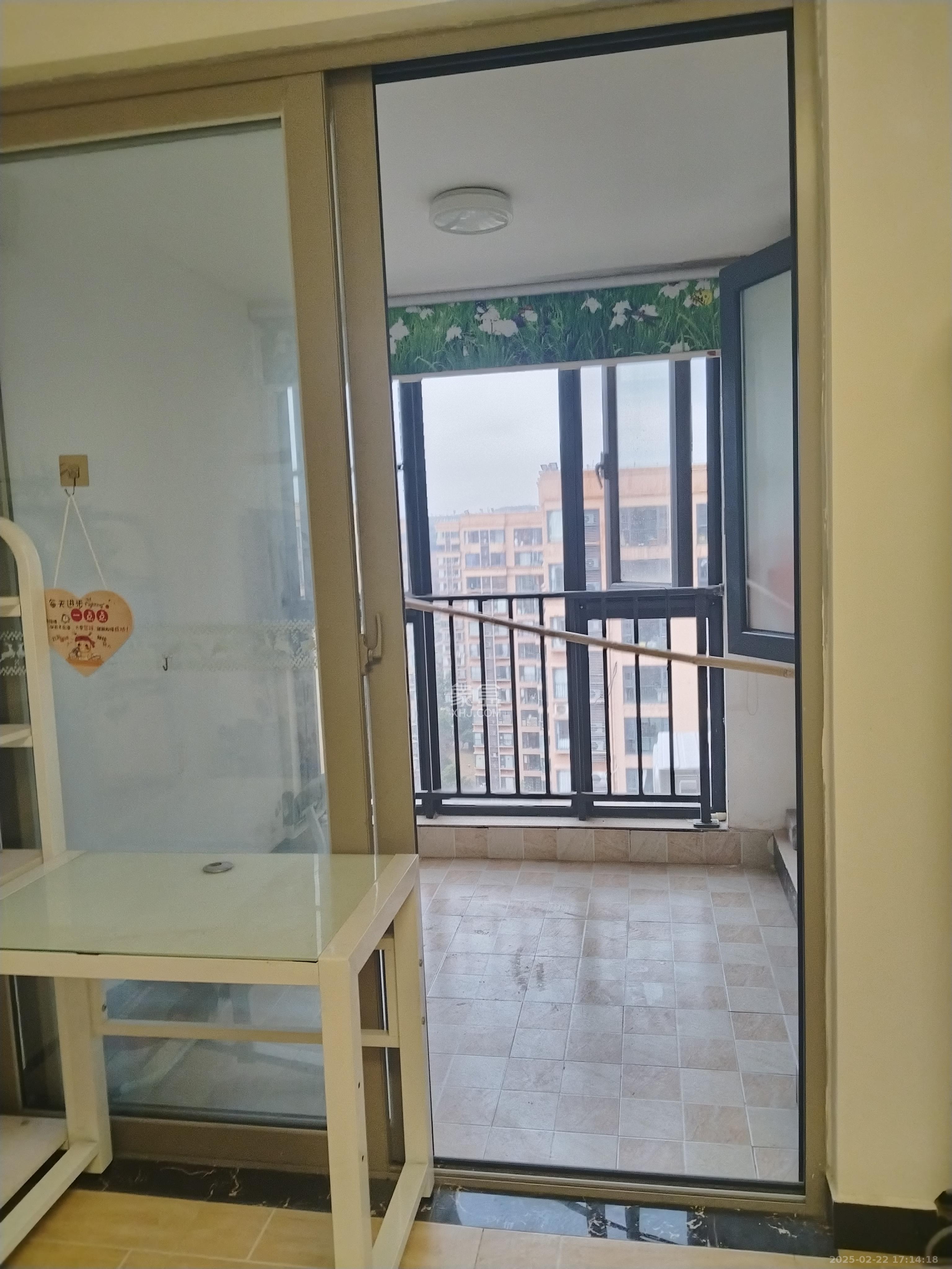 怡海星城 3室2厅1卫 2300.0元/月 怡海星城 3室2厅1卫 2300.0元/月室内图