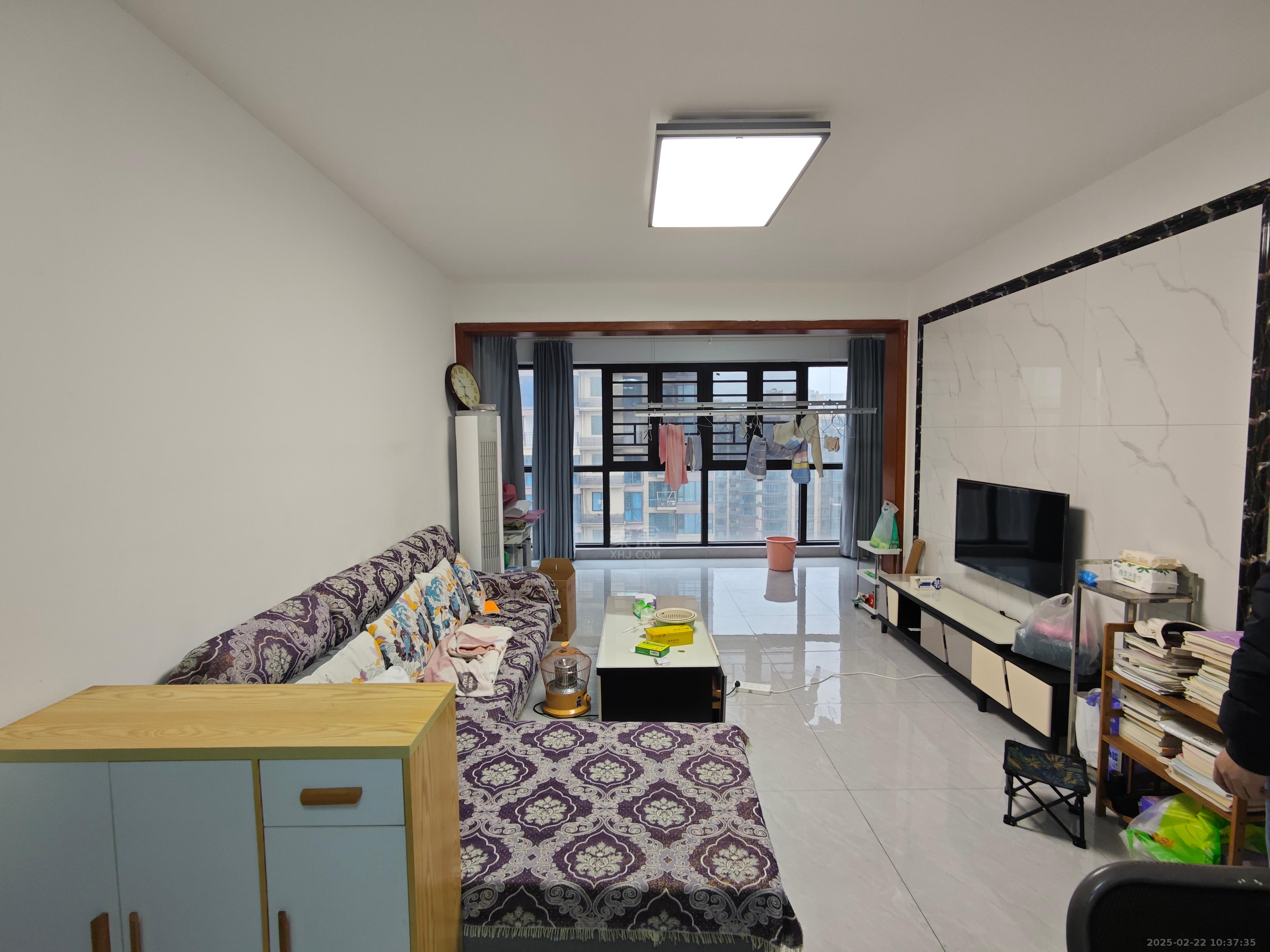 金轮翡翠名园 4室2厅2卫 1800.0元/月 金轮翡翠名园 4室2厅2卫 1800.0元/月室内图