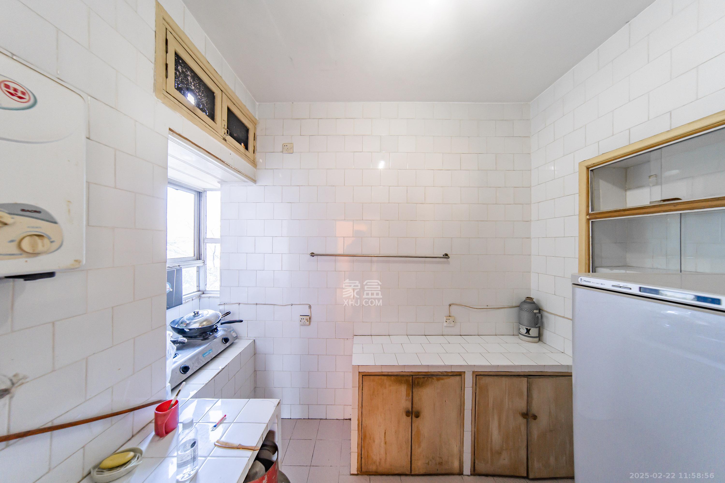 中南大学南校区 3室2厅1卫 1850.0元/月 中南大学南校区 3室2厅1卫 1850.0元/月室内图