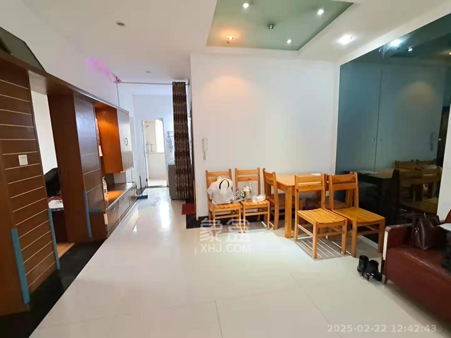 黄鹤小区1片  2室1厅1卫   1500.00元/月室内图