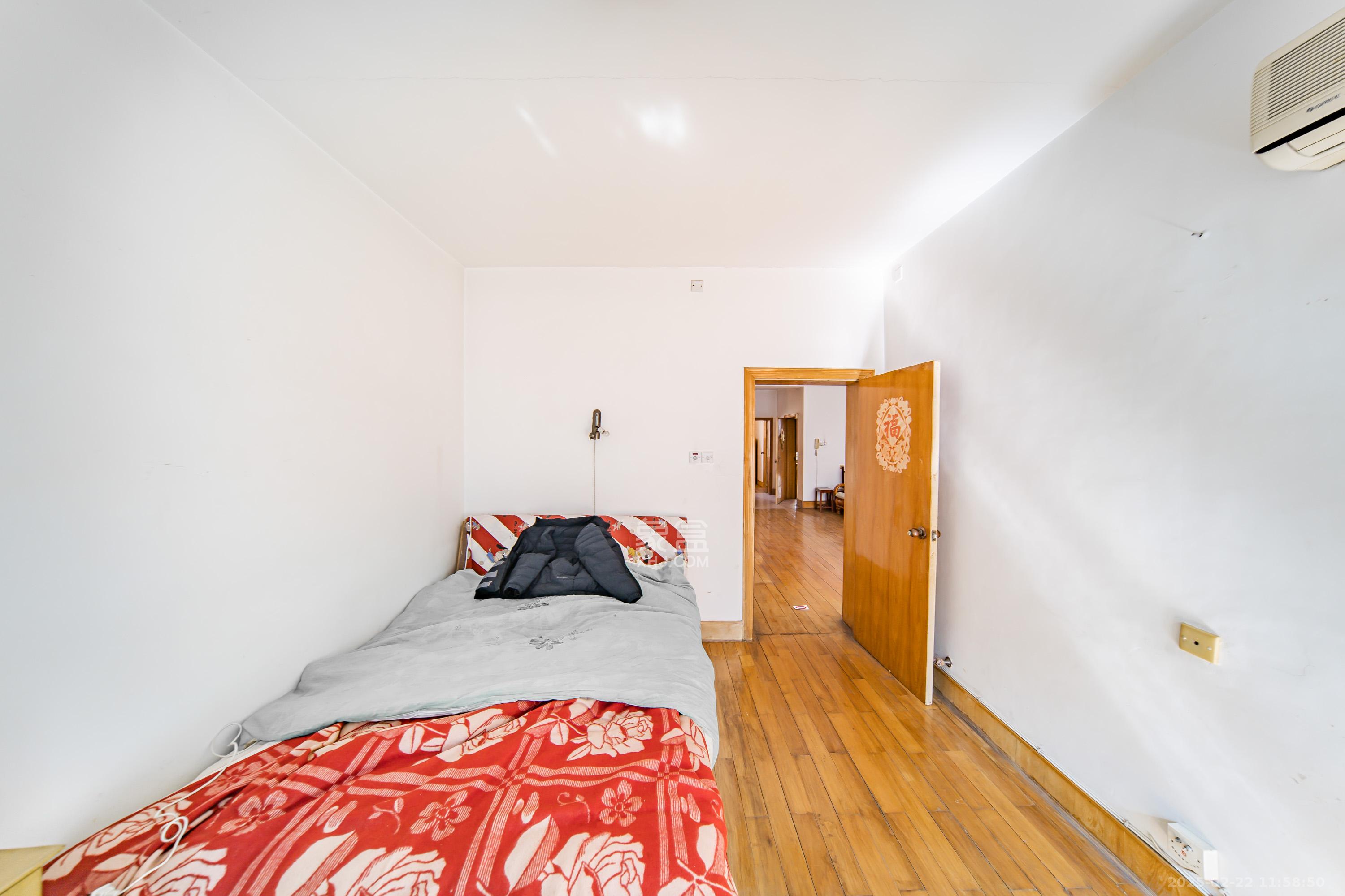 中南大学南校区 3室2厅1卫 1850.0元/月 中南大学南校区 3室2厅1卫 1850.0元/月室内图