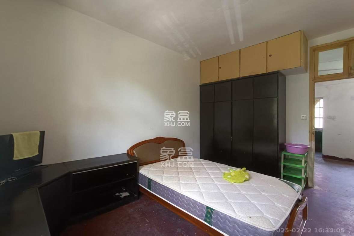 稀土研究院所宿舍 2室2厅1卫 1000.0元/月 稀土研究院所宿舍 2室2厅1卫 1000.0元/月室内图