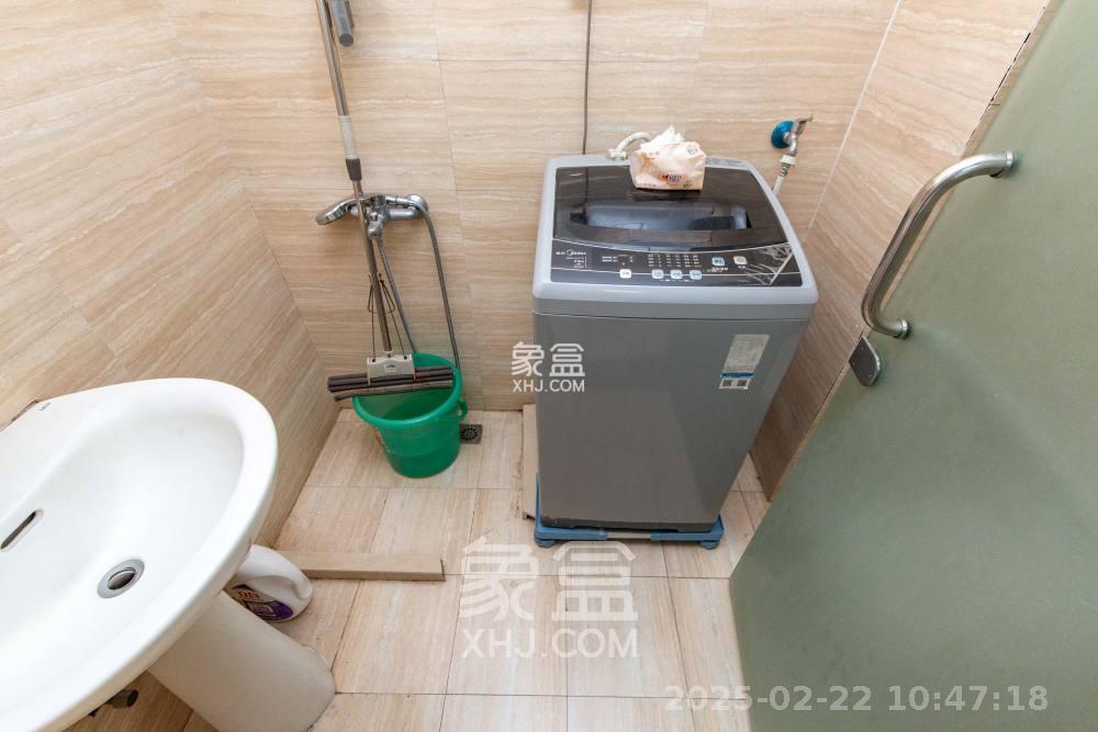 融科东南海  1室1厅1卫   1300.00元/月室内图