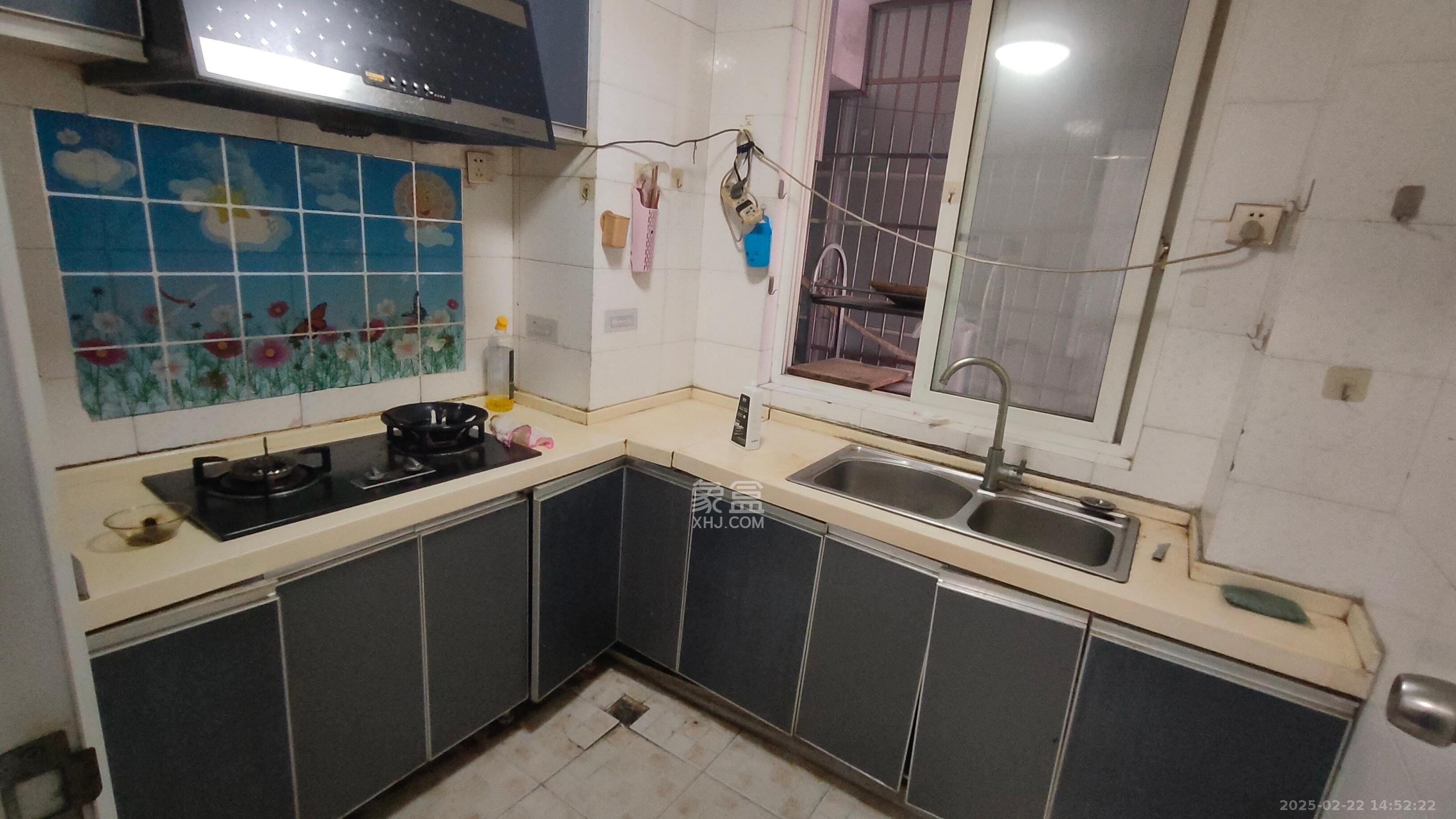 警苑星城 2室2厅1卫 1500.00元/月 警苑星城 2室2厅1卫 1500.00元/月室内图