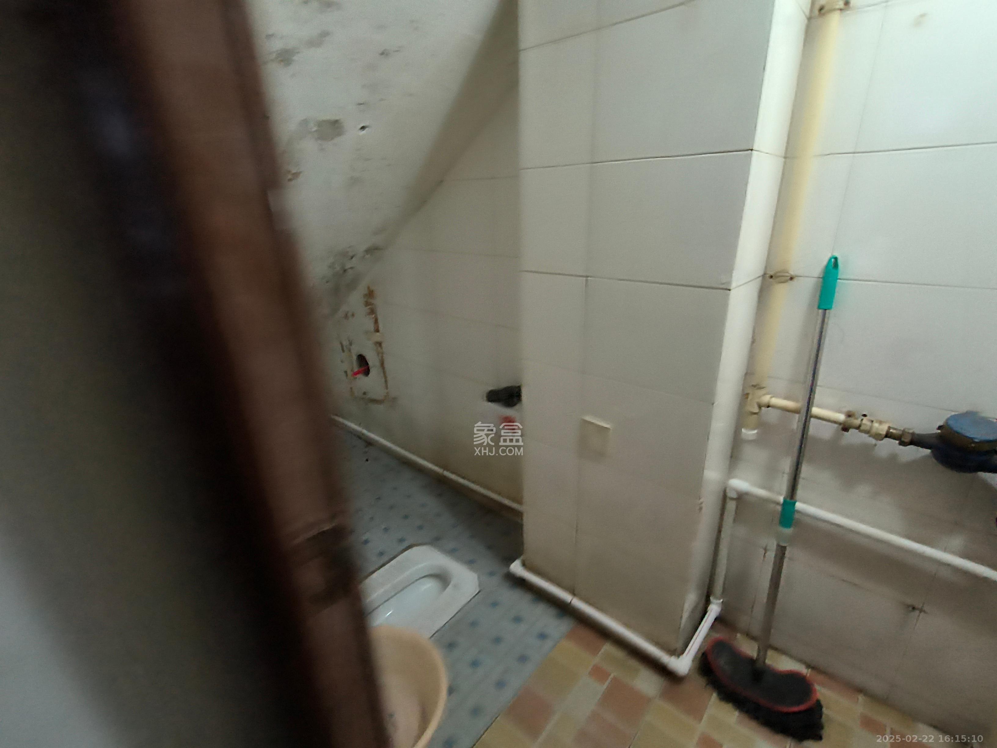 泉塘小区  1室1厅1卫   1500.00元/月室内图