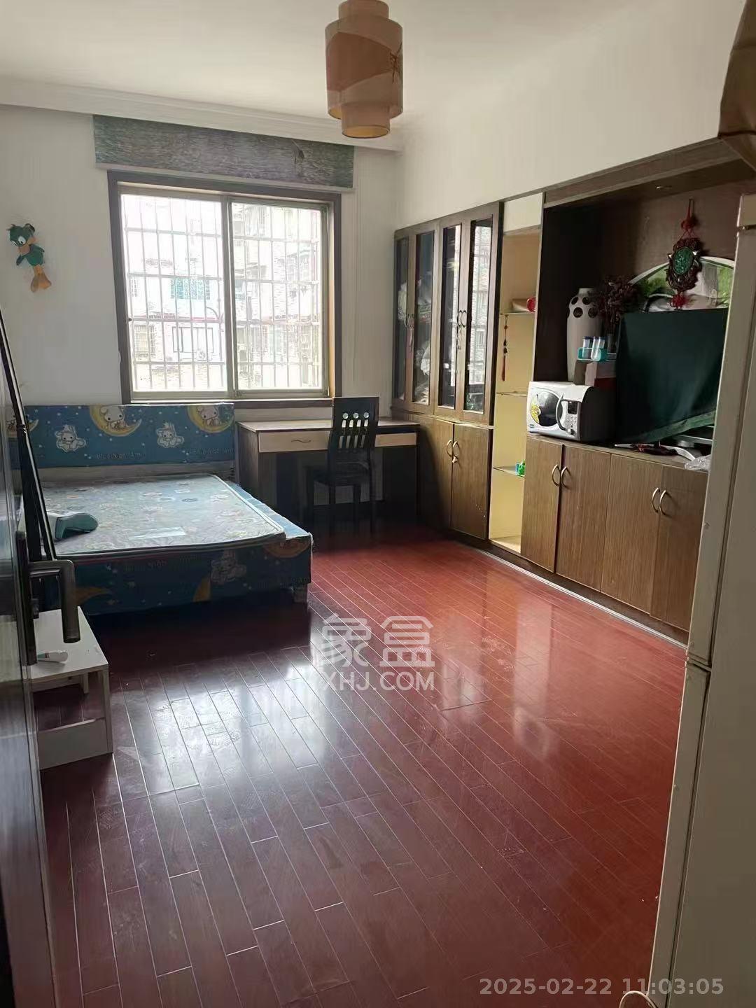 星沙商业步行街 3室2厅2卫 1700.0元/月 星沙商业步行街 3室2厅2卫 1700.0元/月室内图