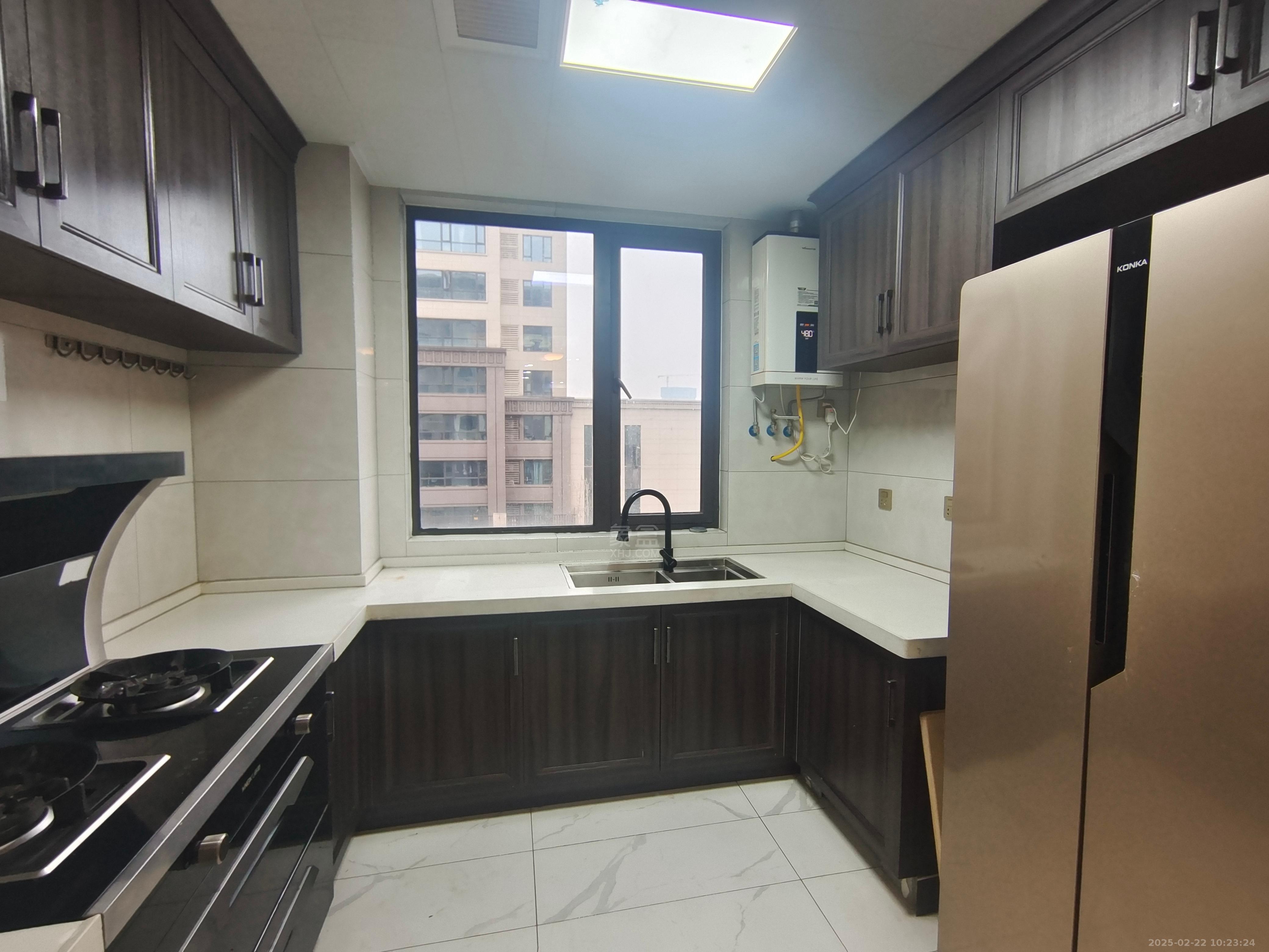 阳光城新城樾府 4室2厅1卫 2980.0元/月 阳光城新城樾府 4室2厅1卫 2980.0元/月室内图