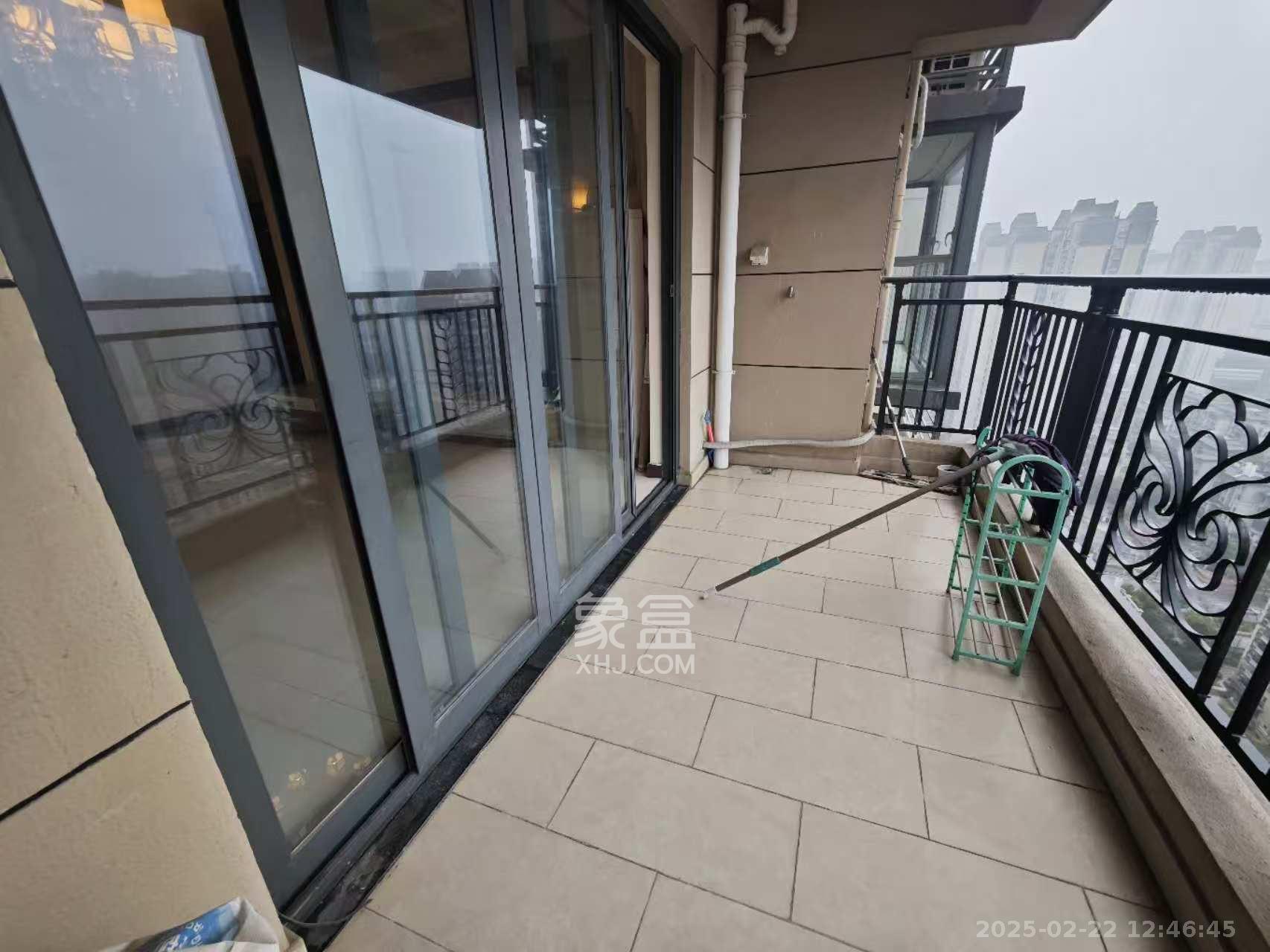 恒大御景天下城一期 4室2厅2卫 2600.0元/月 恒大御景天下城一期 4室2厅2卫 2600.0元/月室内图