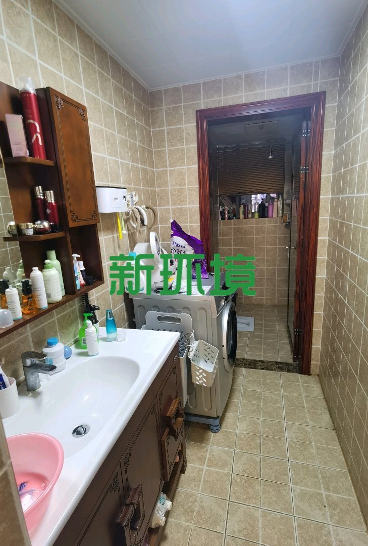 龙源华城  3室2厅2卫   115.00万客厅