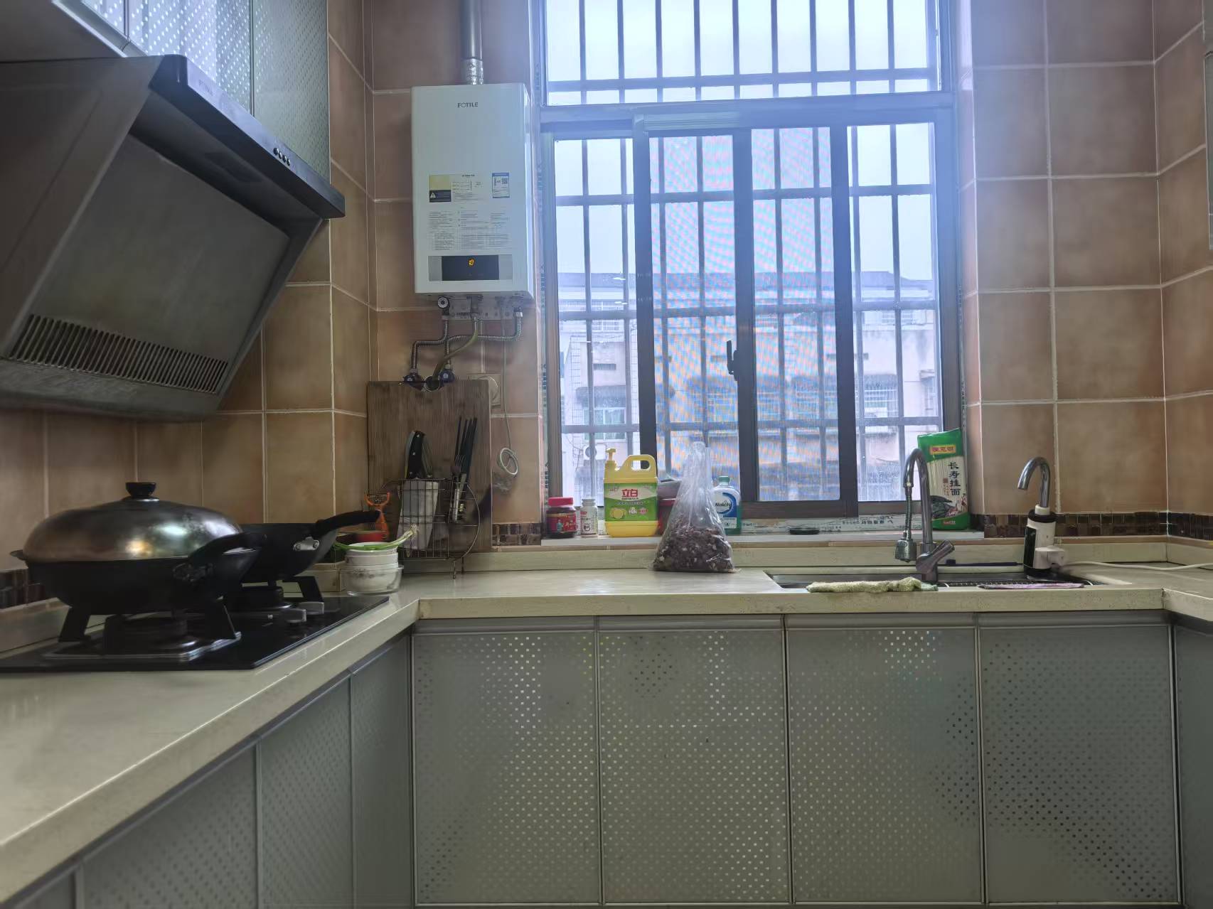 幸福里 2室2厅1卫 45.8万 幸福里 2室2厅1卫 45.8万室内图