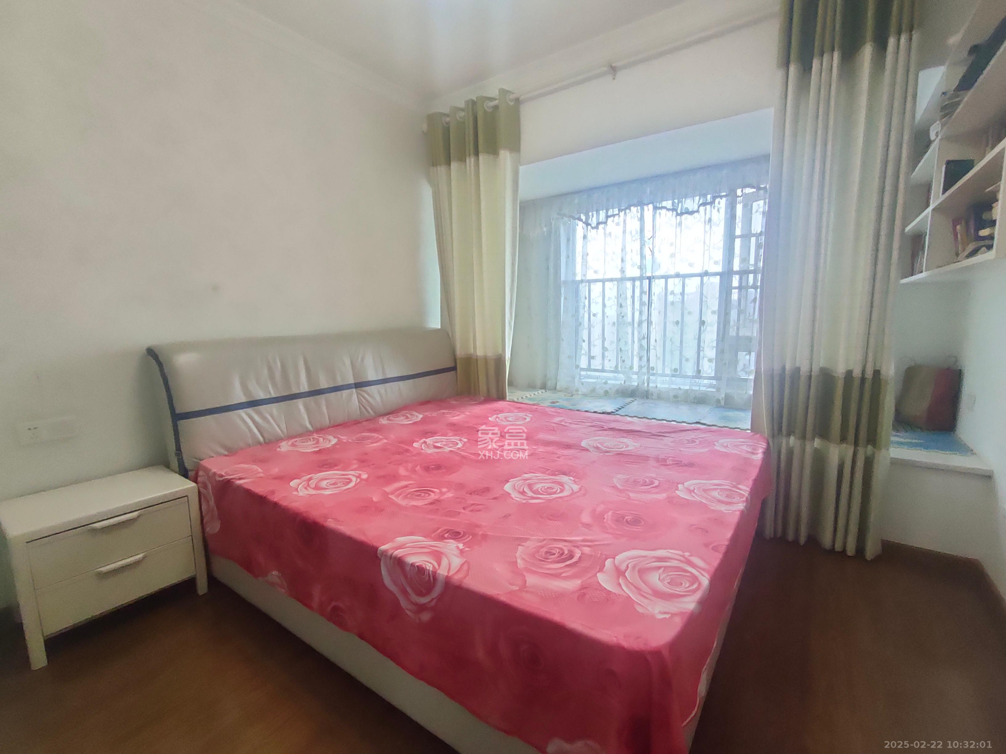 万国城(当代满庭春MOMA)三期  3室2厅2卫    2600.0元/月 万国城(当代满庭春MOMA)三期  3室2厅2卫    2600.0元/月室内图