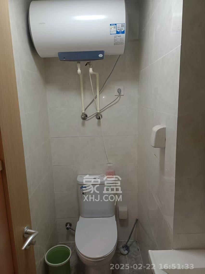 卓越浅水湾  1室1厅1卫   1200.00元/月