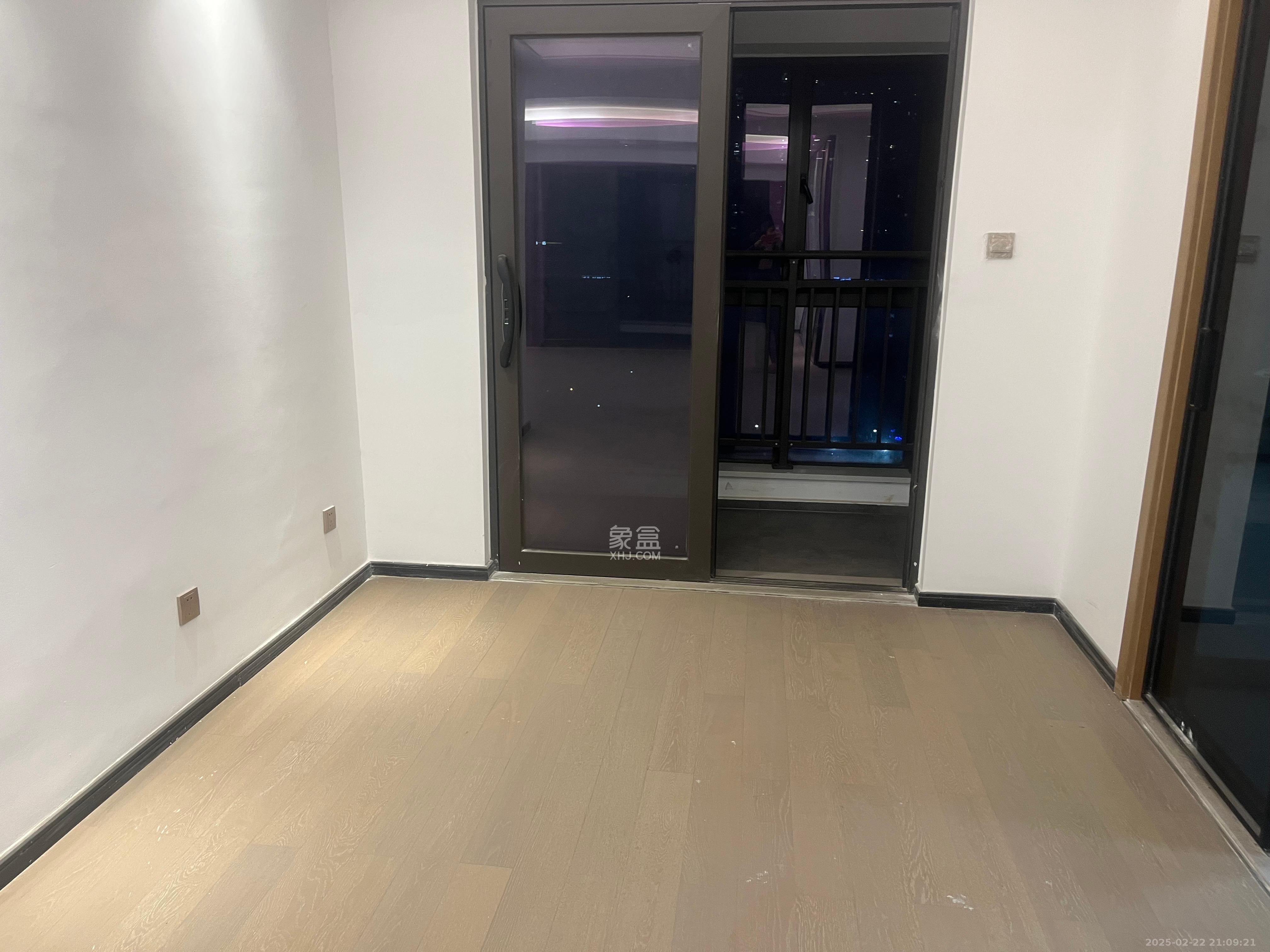 润和美郡(润和紫郡五期) 5室2厅2卫 2500.0元/月 润和美郡(润和紫郡五期) 5室2厅2卫 2500.0元/月室内图